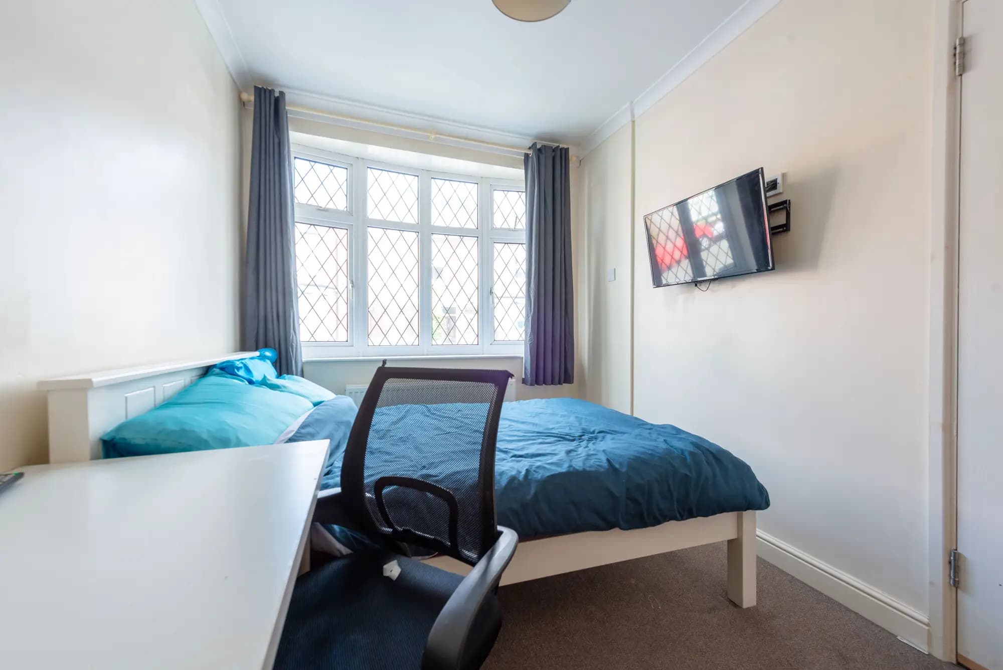 property photo 17 of 30