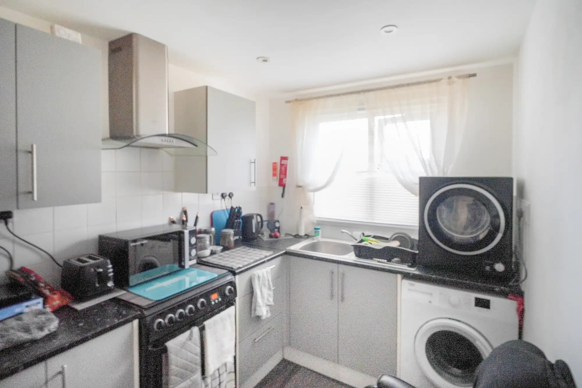 property photo 6 of 17