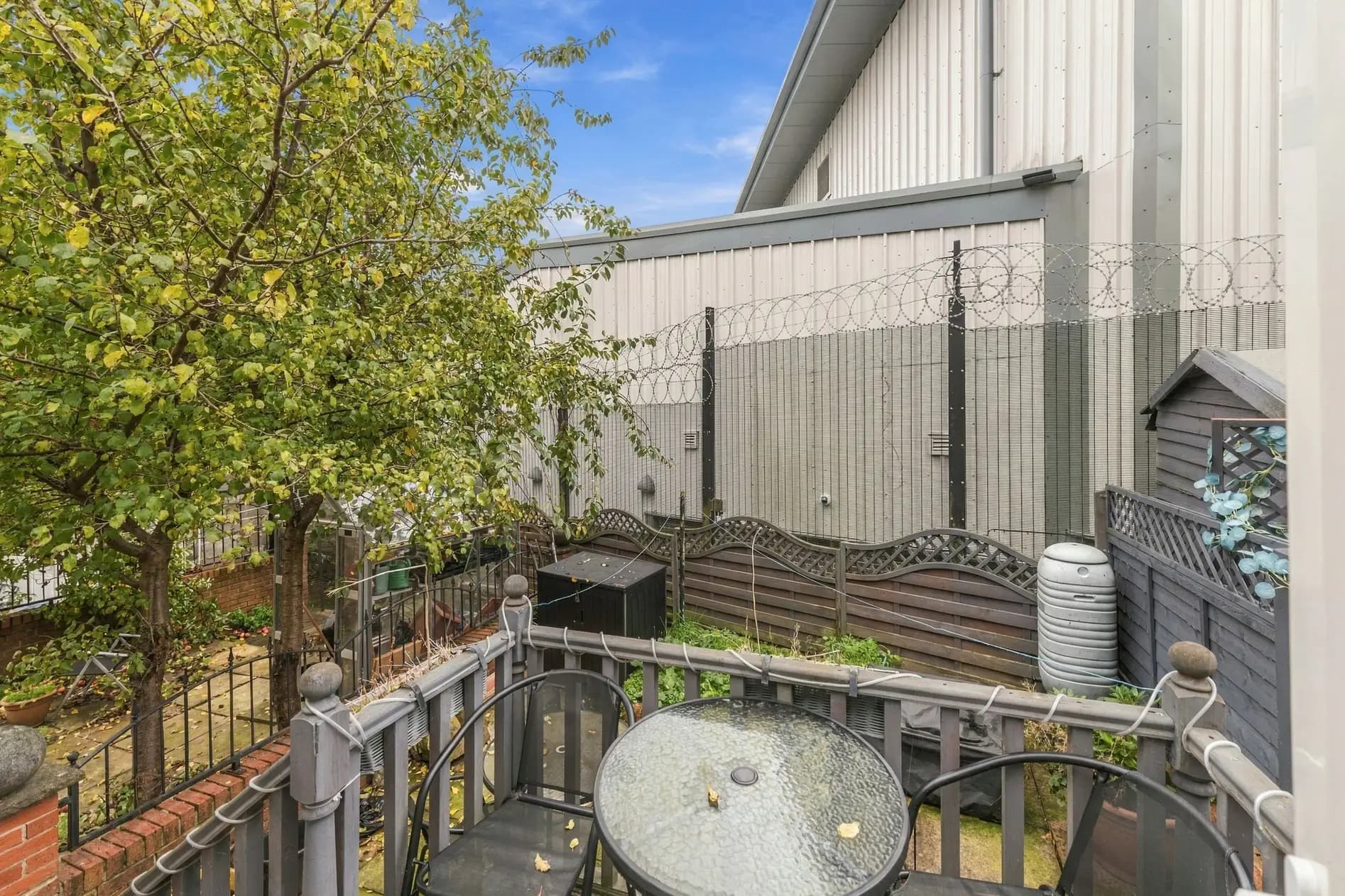 property photo 15 of 17