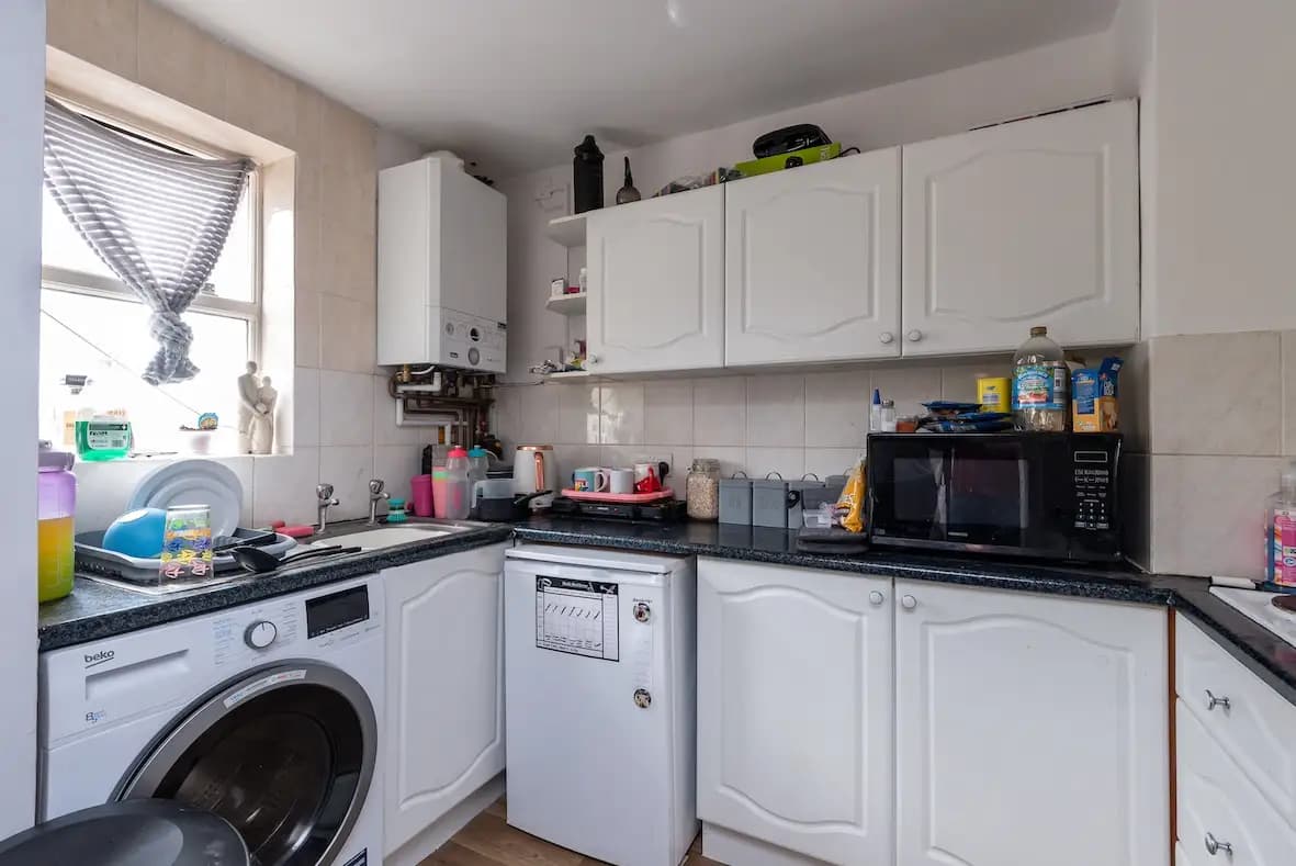property photo 13 of 34