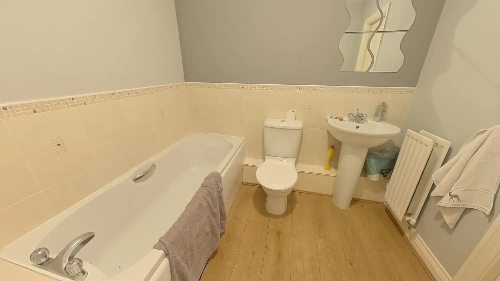 property photo 9 of 15