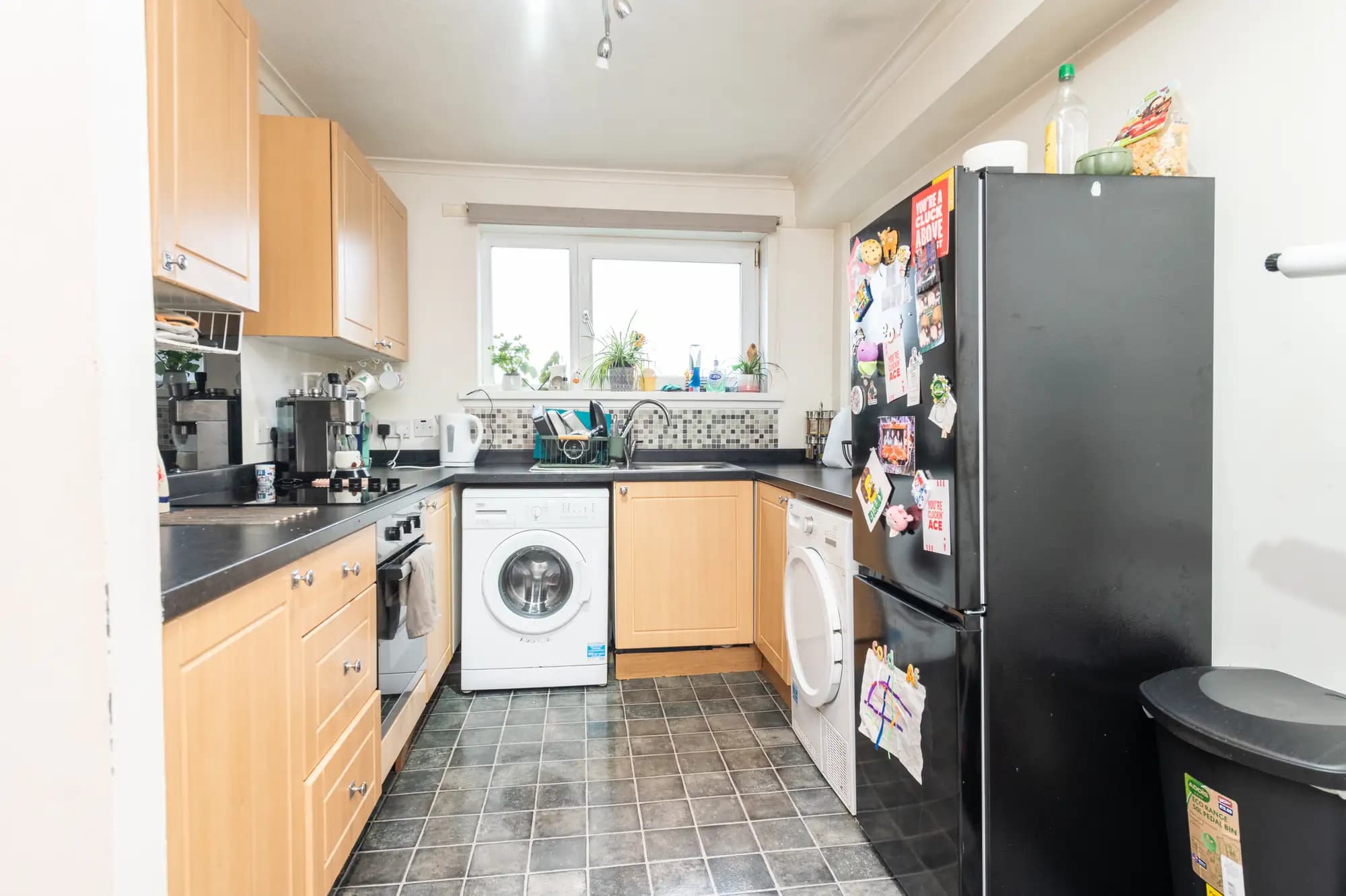 property photo 9 of 22