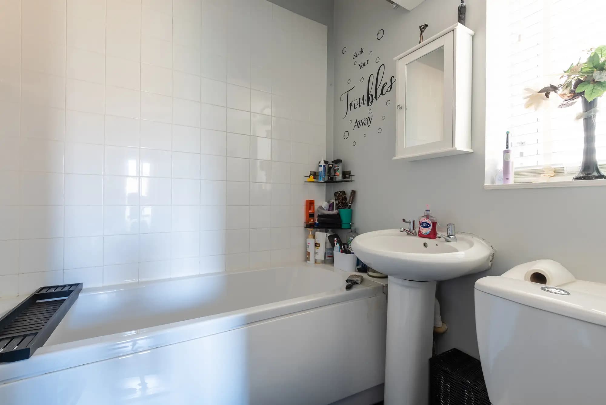 property photo 10 of 27