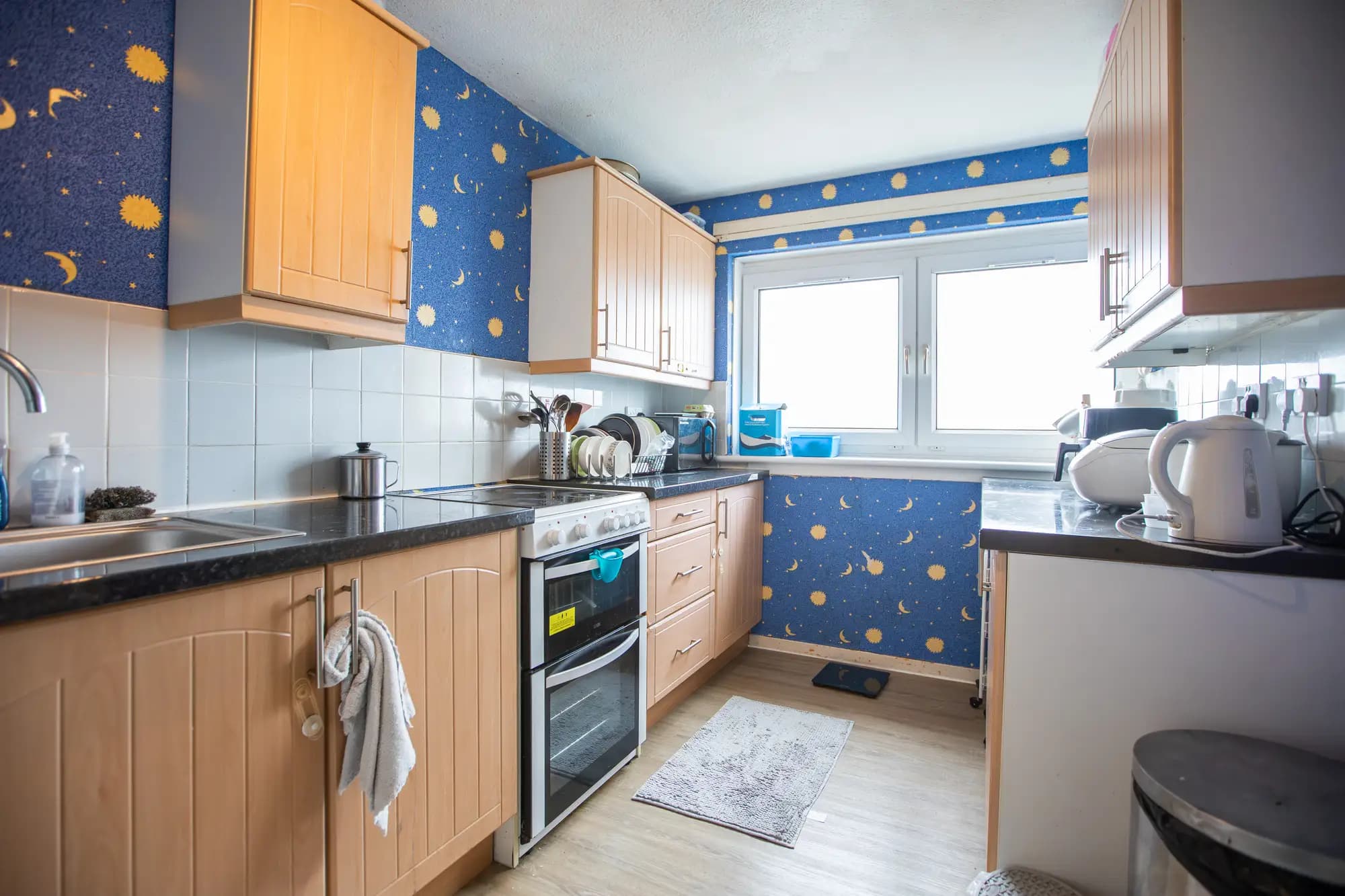 property photo 6 of 27