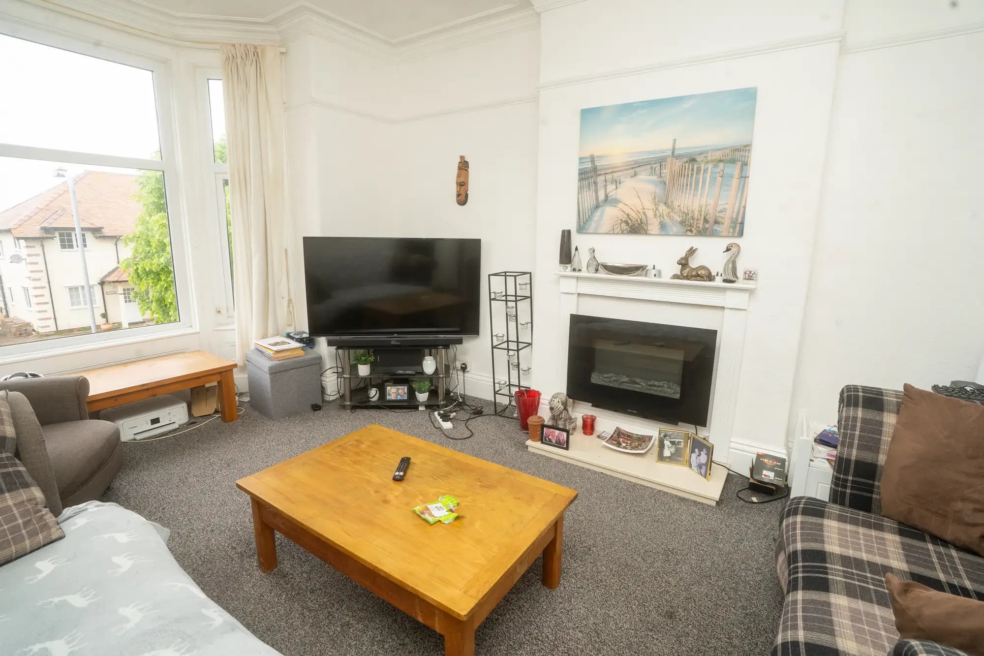 property photo 5 of 44
