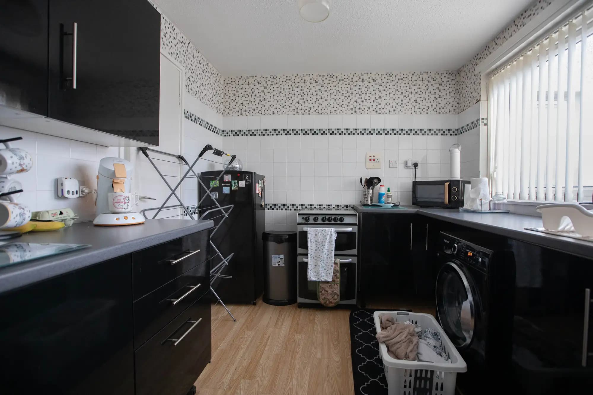 property photo 9 of 33