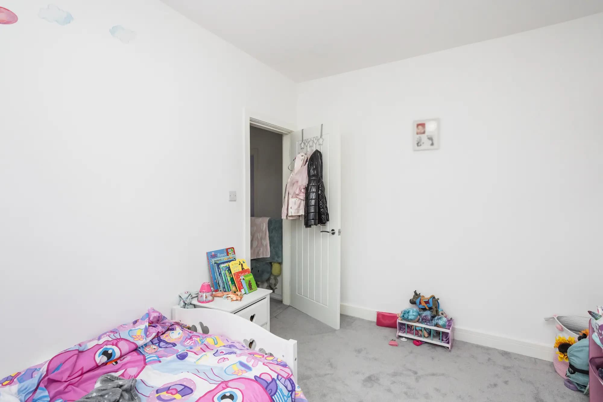 property photo 23 of 38