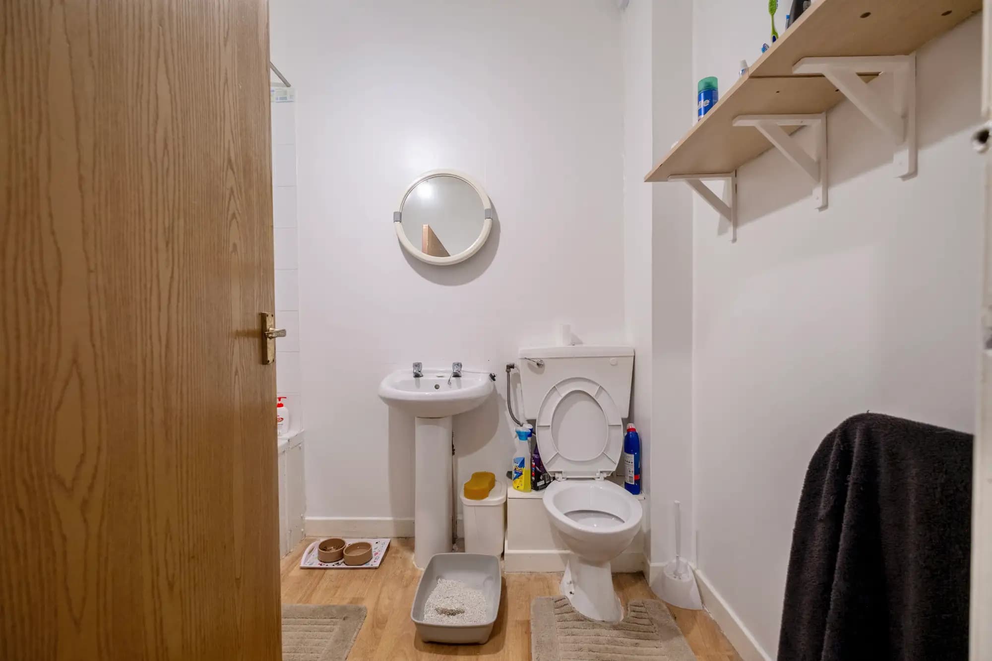 property photo 13 of 33