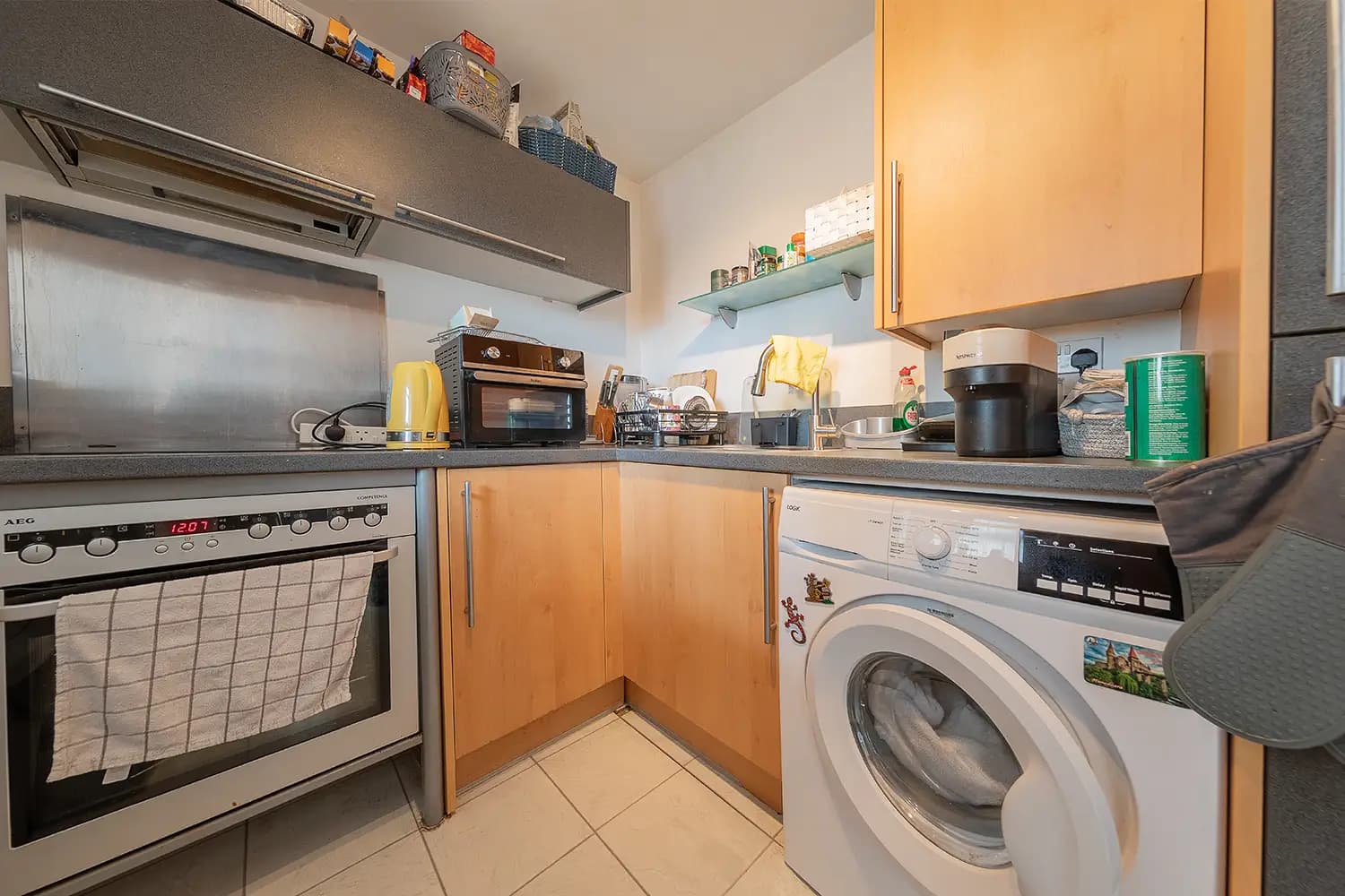 property photo 14 of 37