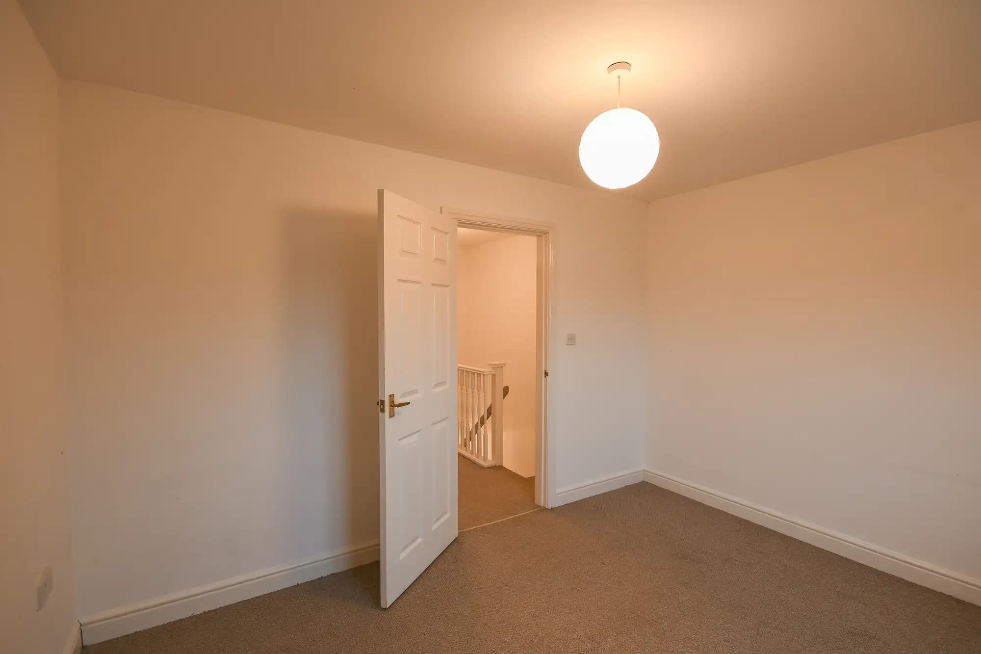 property photo 10 of 16