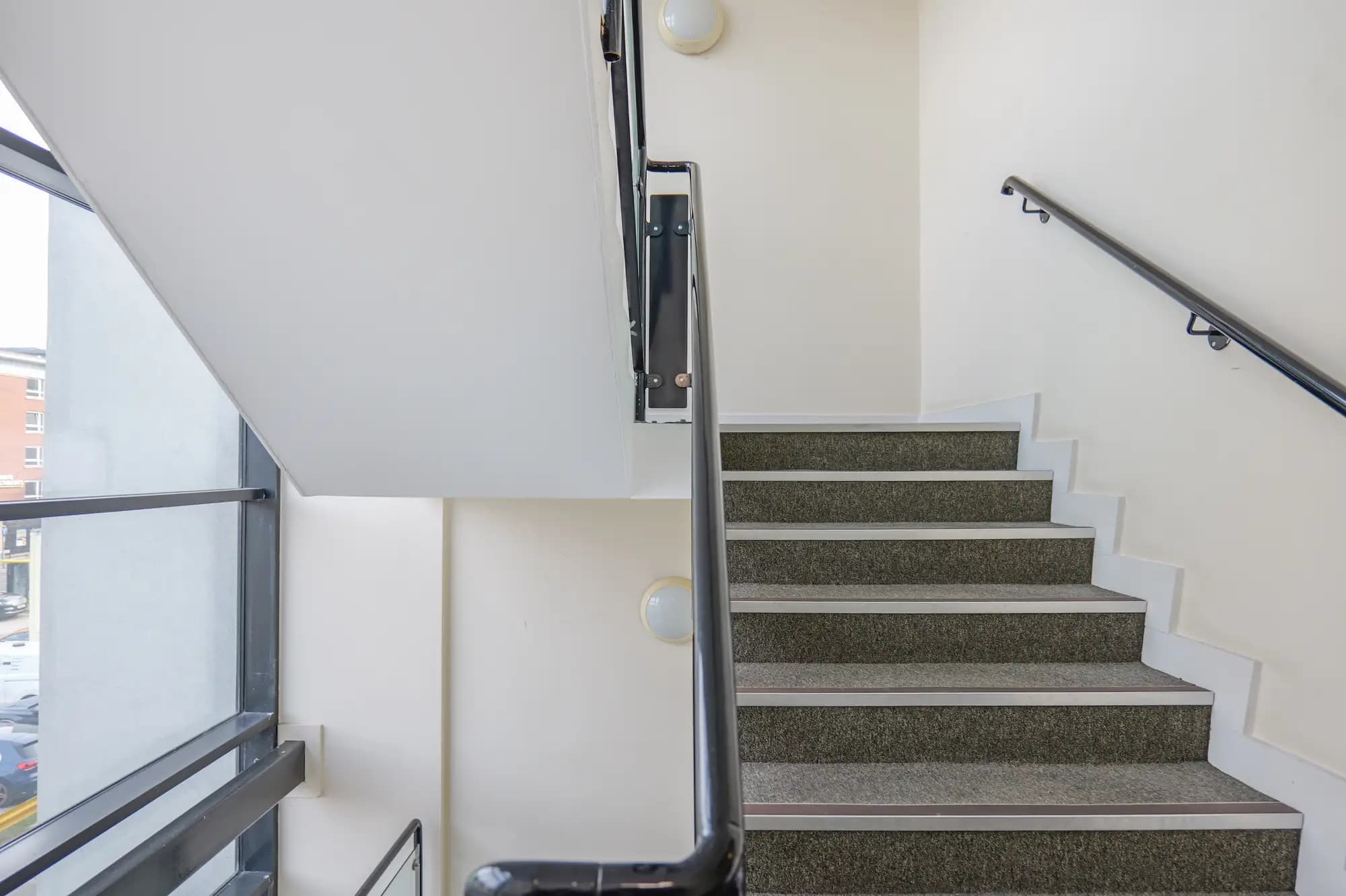 property photo 16 of 20