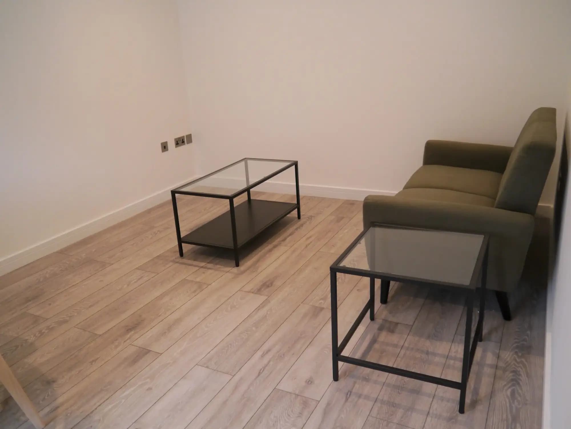 property photo 6 of 34