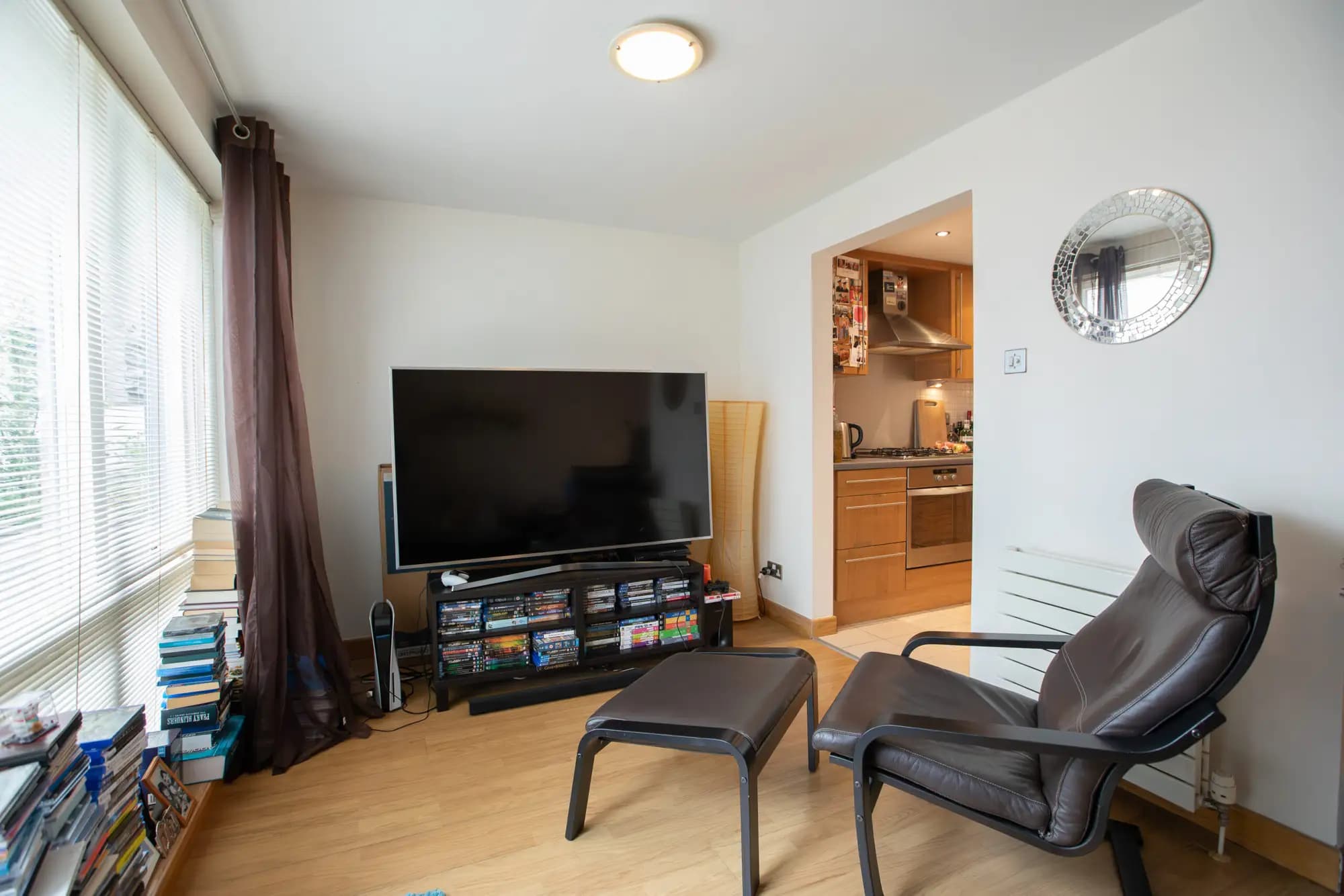property photo 3 of 32
