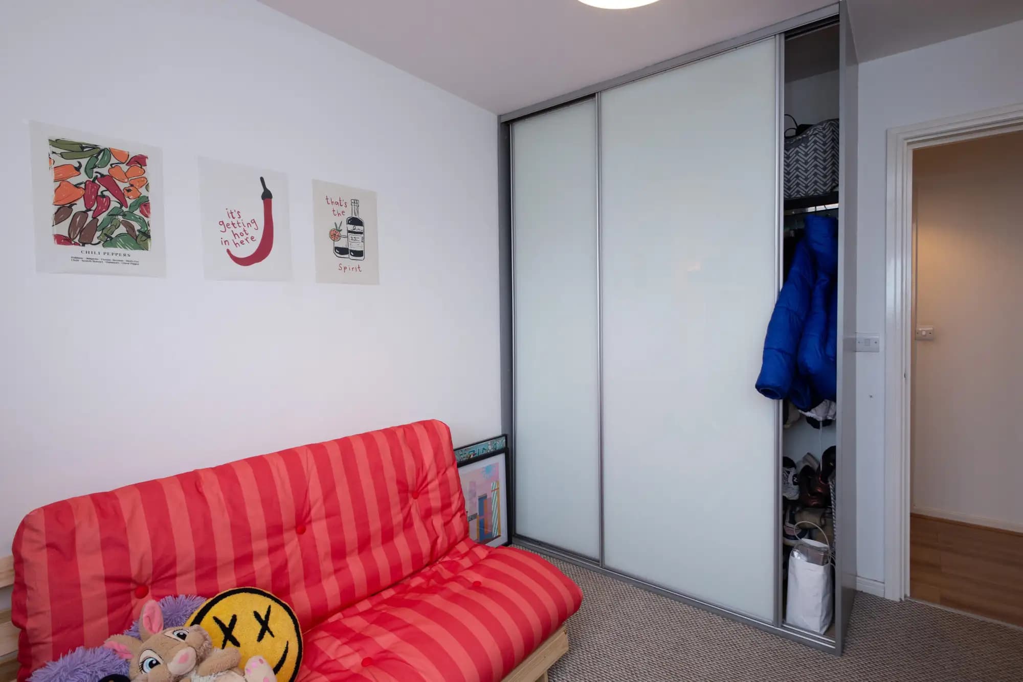 property photo 18 of 25
