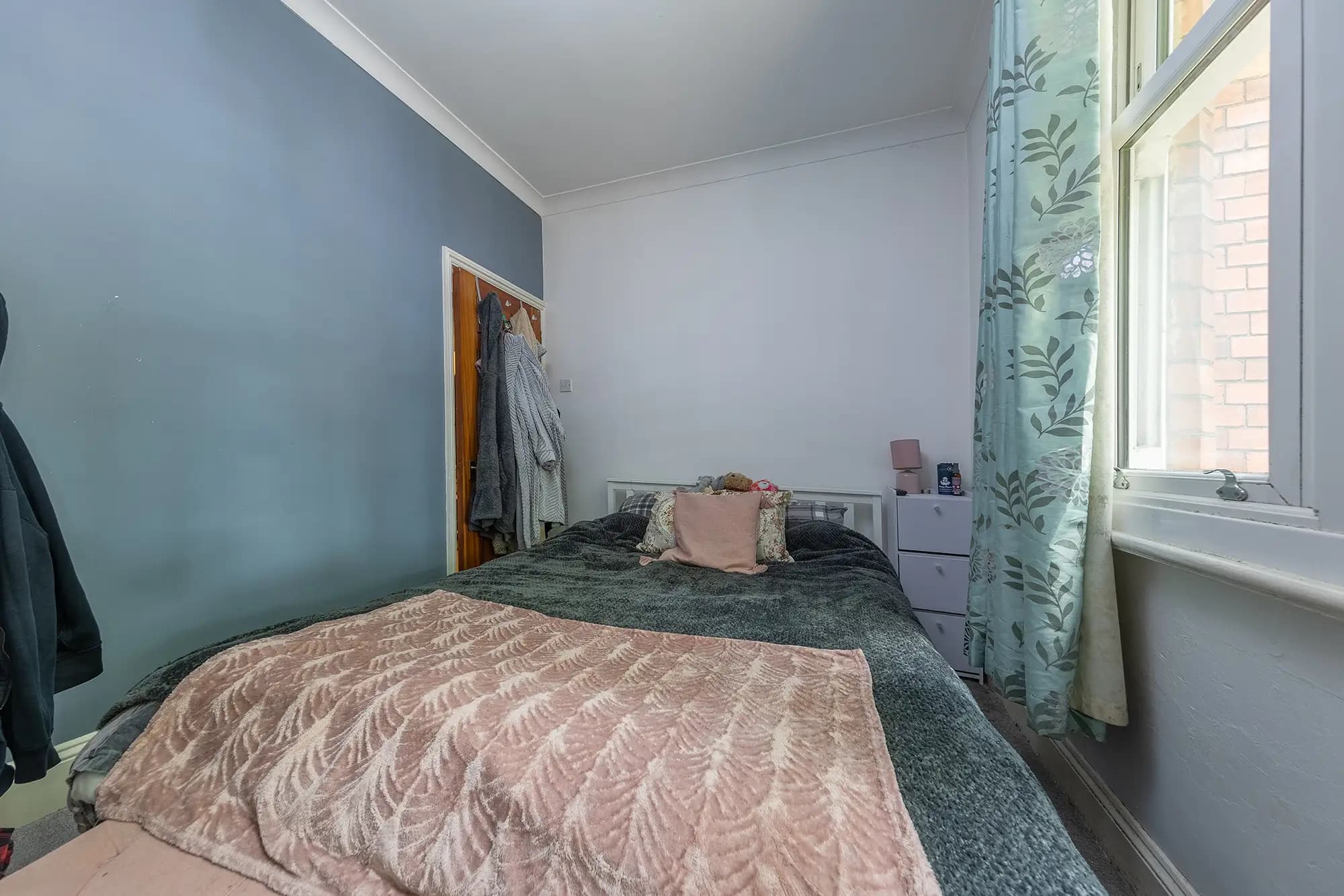 property photo 13 of 20
