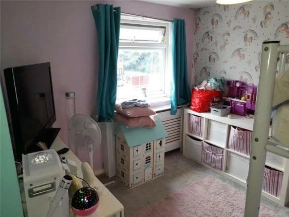 property photo 6 of 14