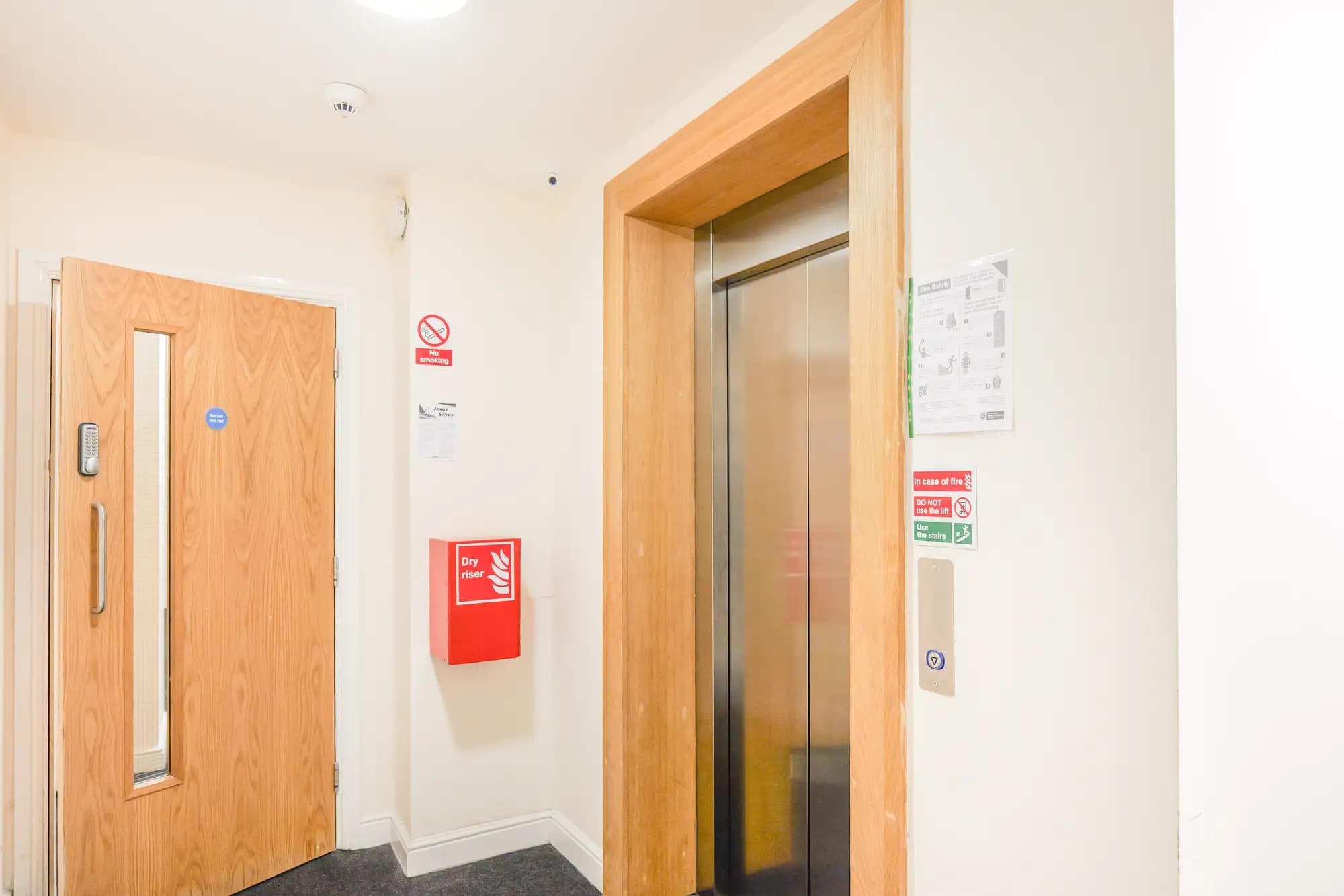 property photo 6 of 13