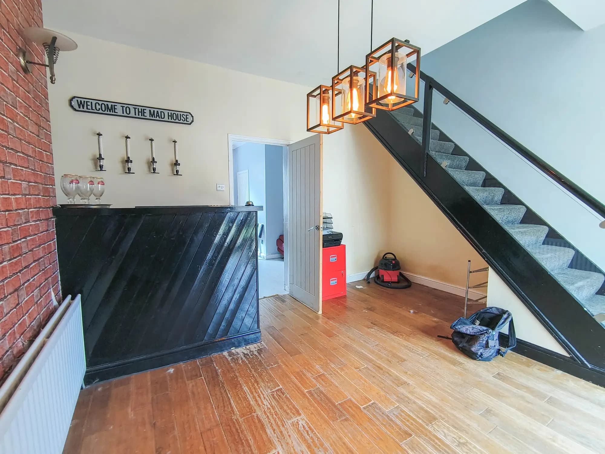 property photo 4 of 16