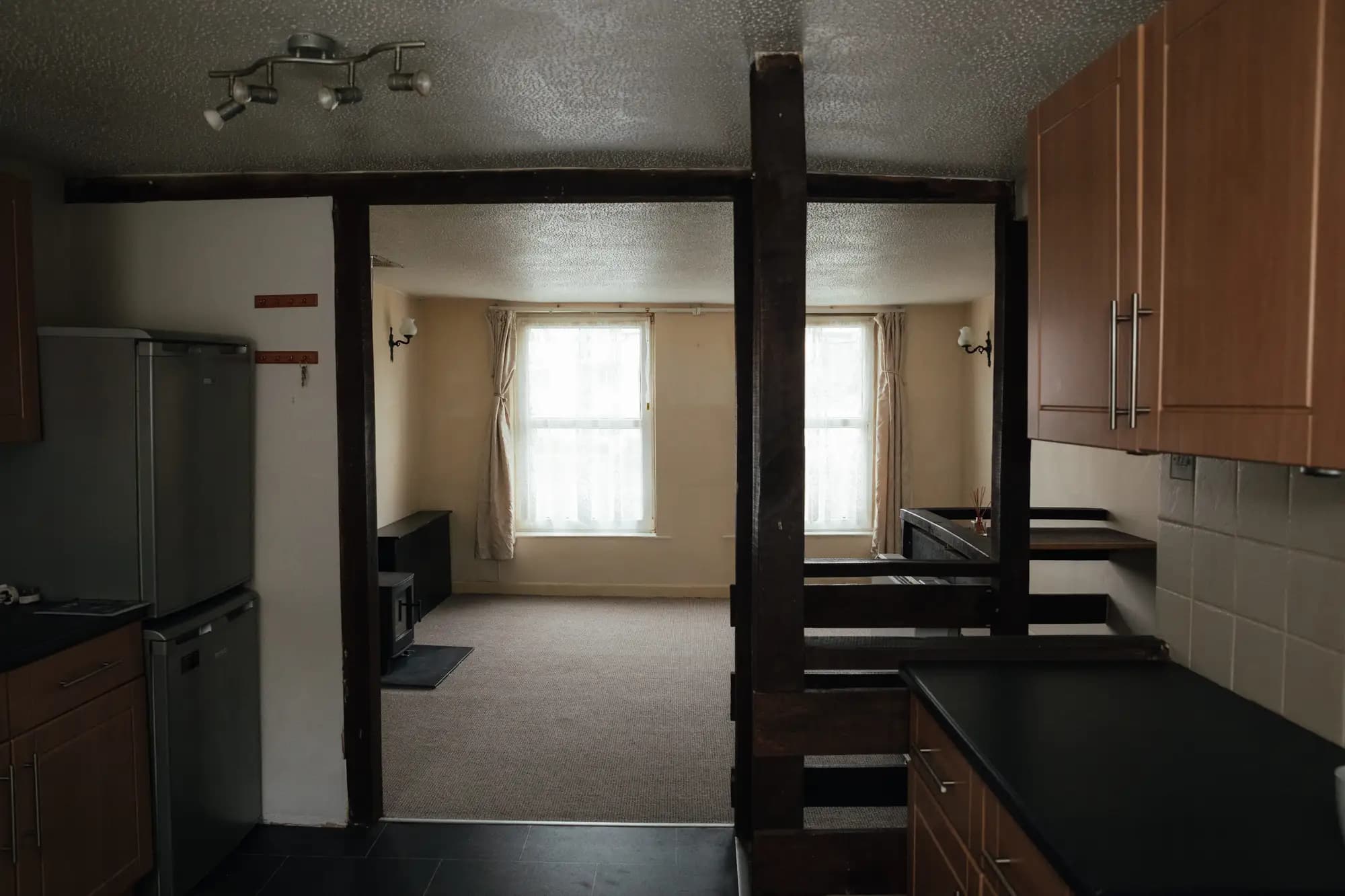 property photo 5 of 23