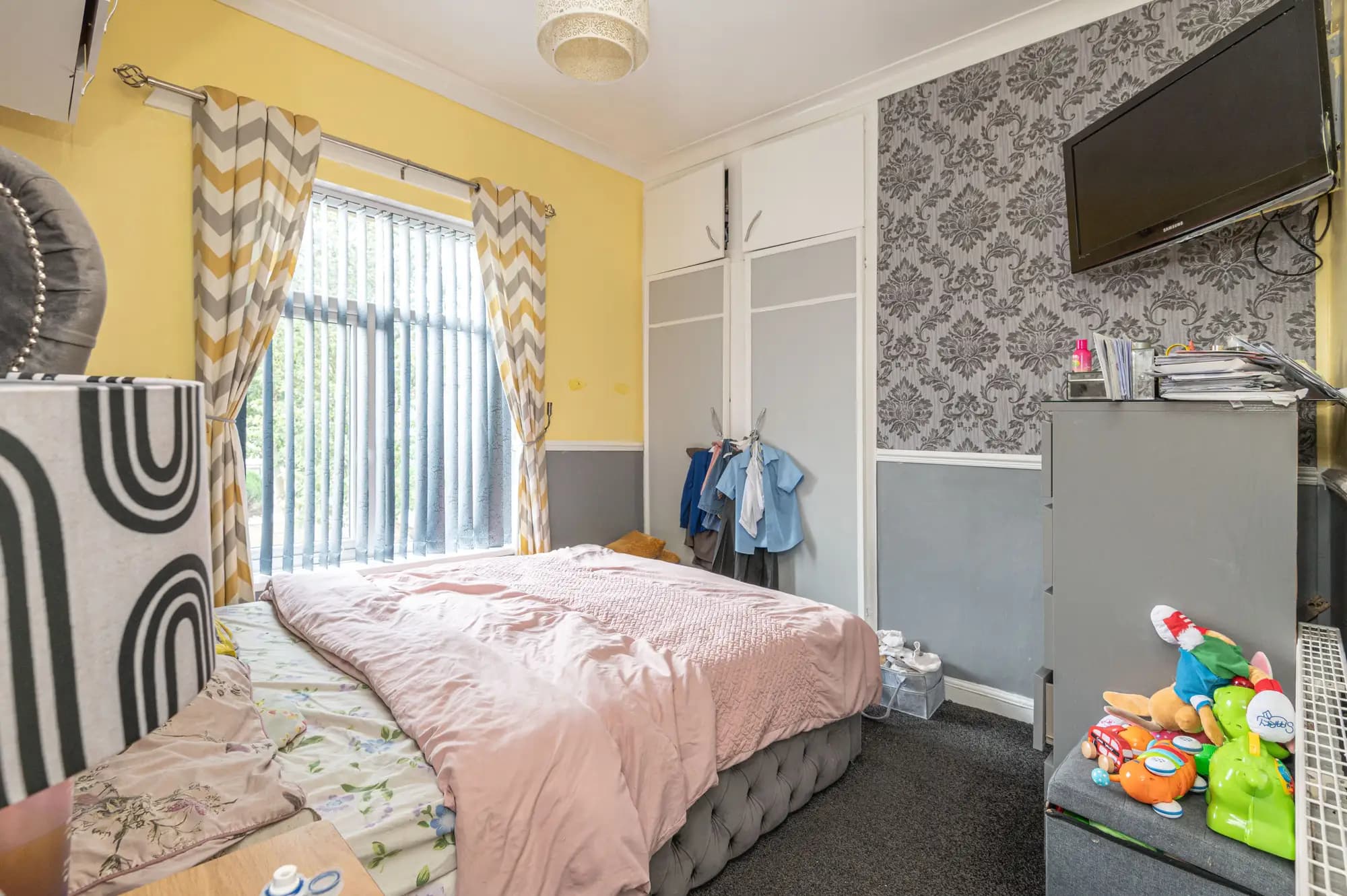 property photo 10 of 18