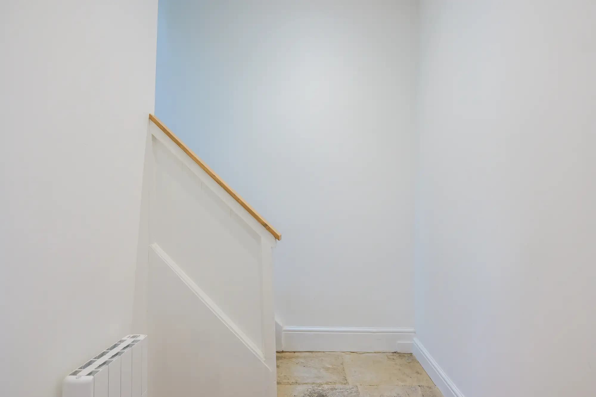 property photo 11 of 19