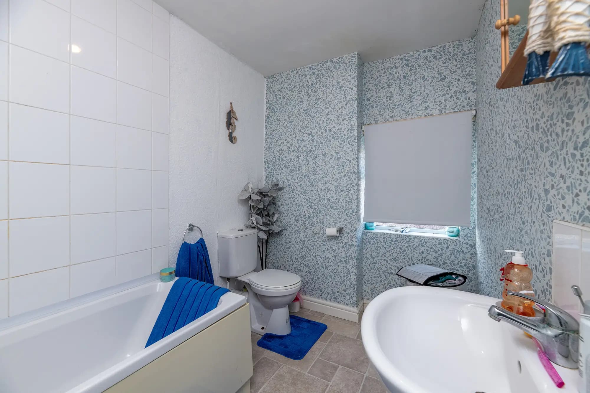 property photo 11 of 23