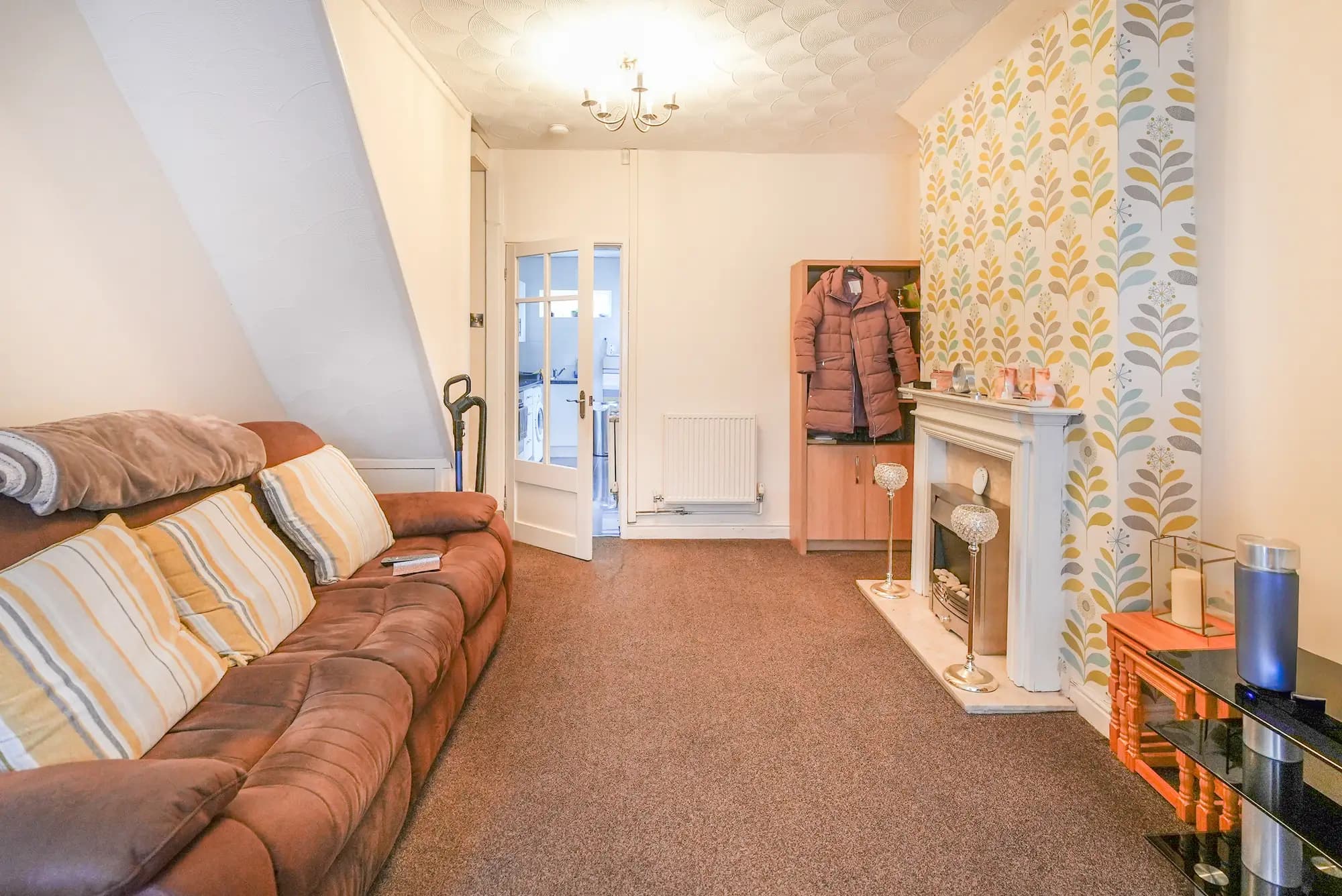 property photo 6 of 28