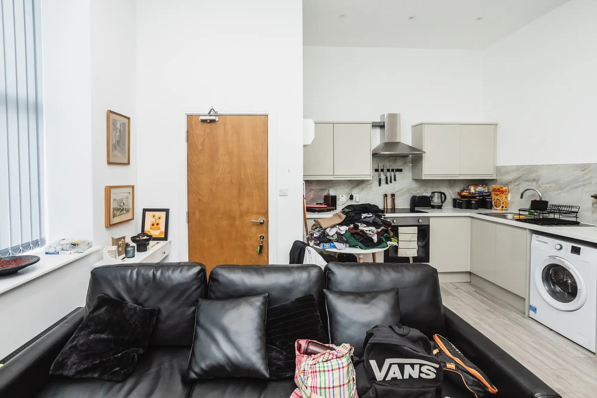 property photo 6 of 31