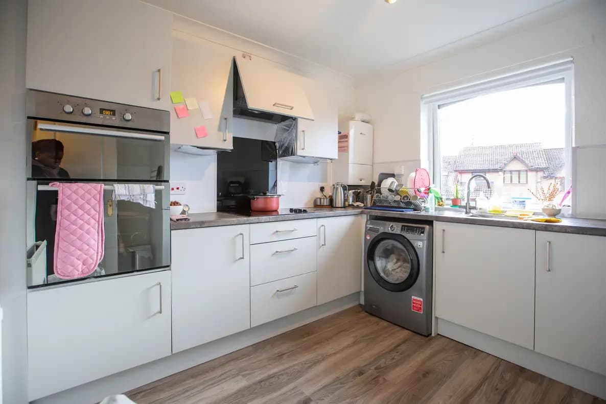 property photo 10 of 43
