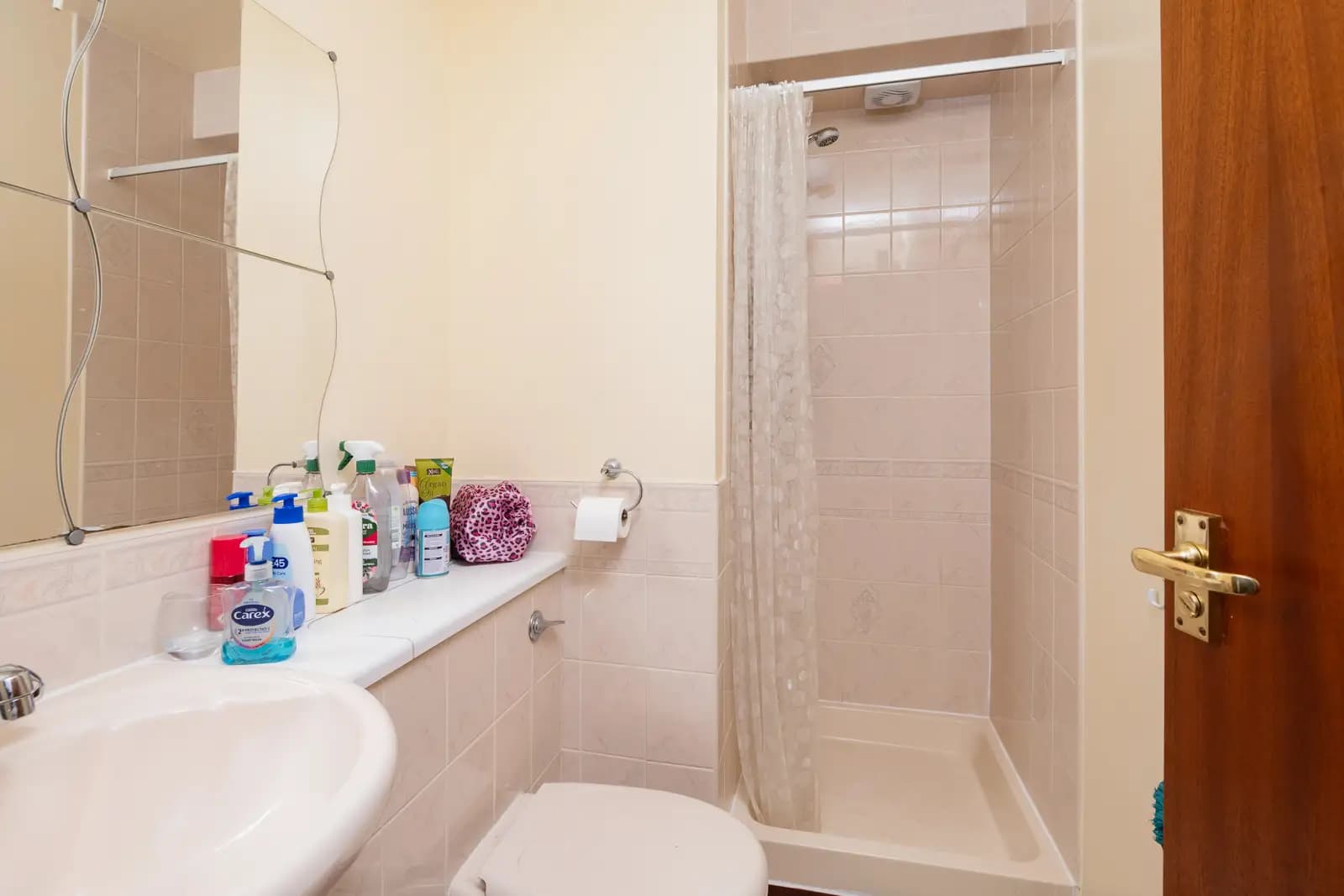 property photo 8 of 14