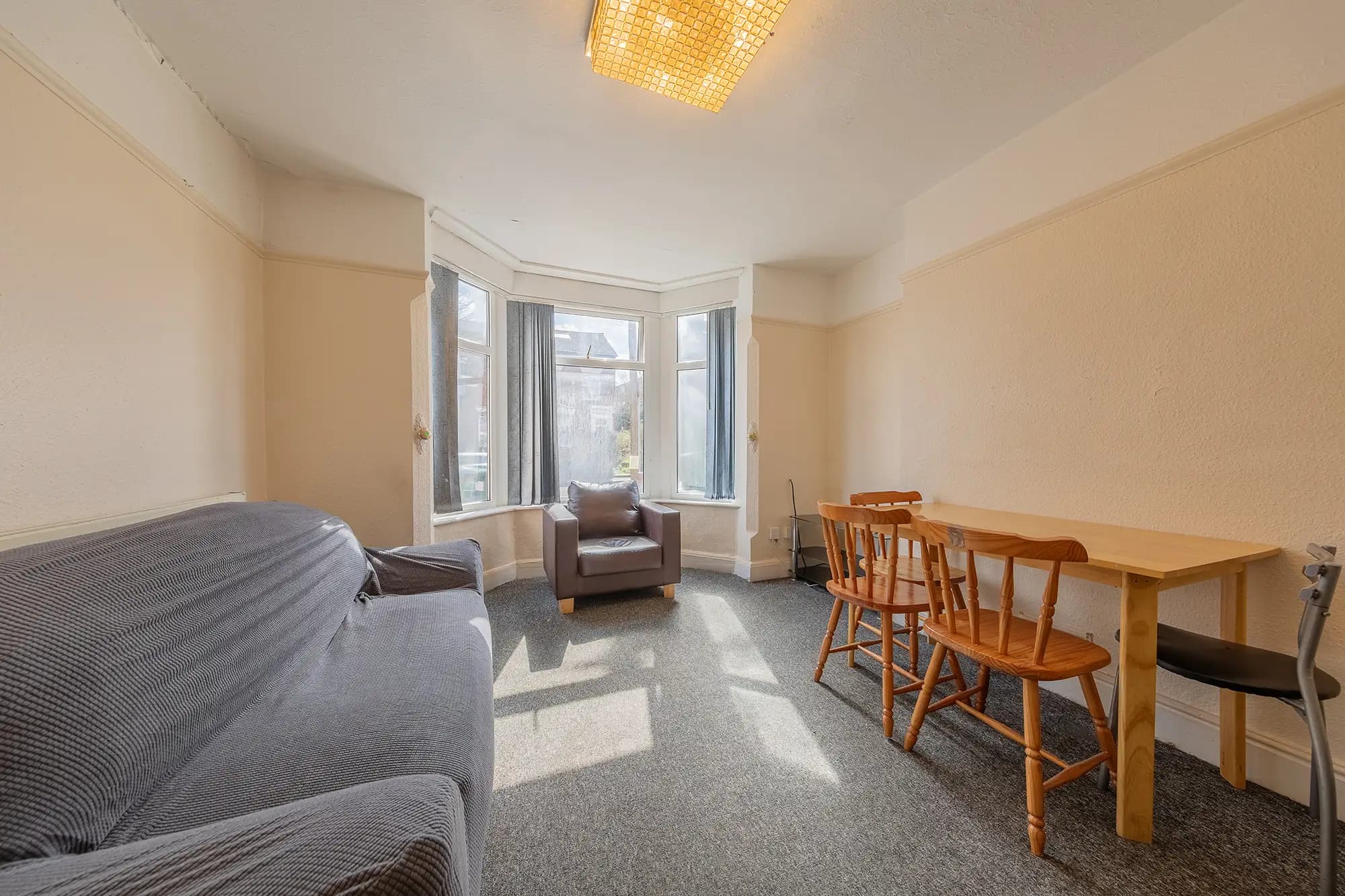 property photo 4 of 29