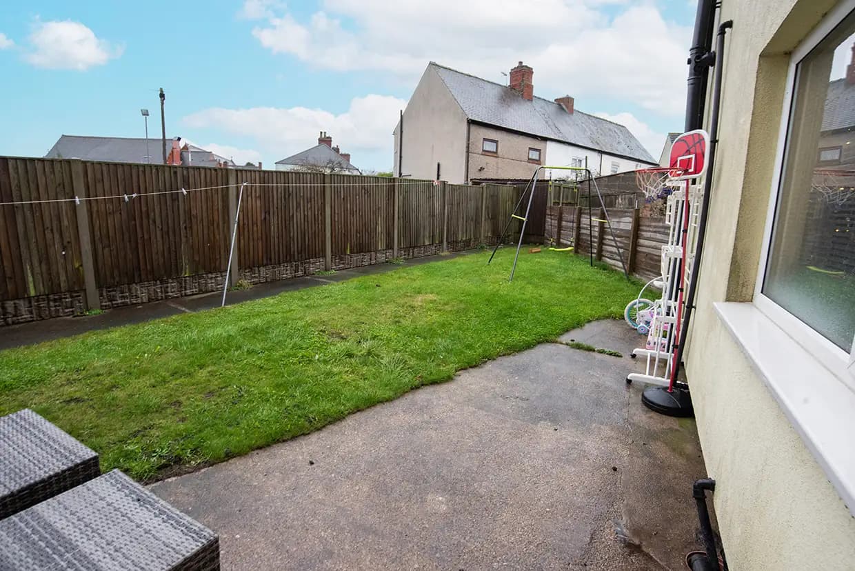 property photo 21 of 24