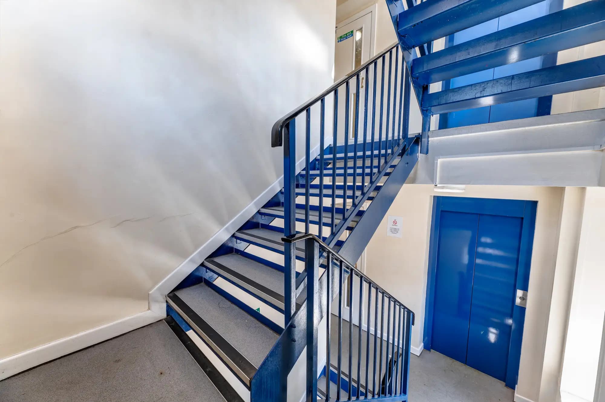 property photo 23 of 28