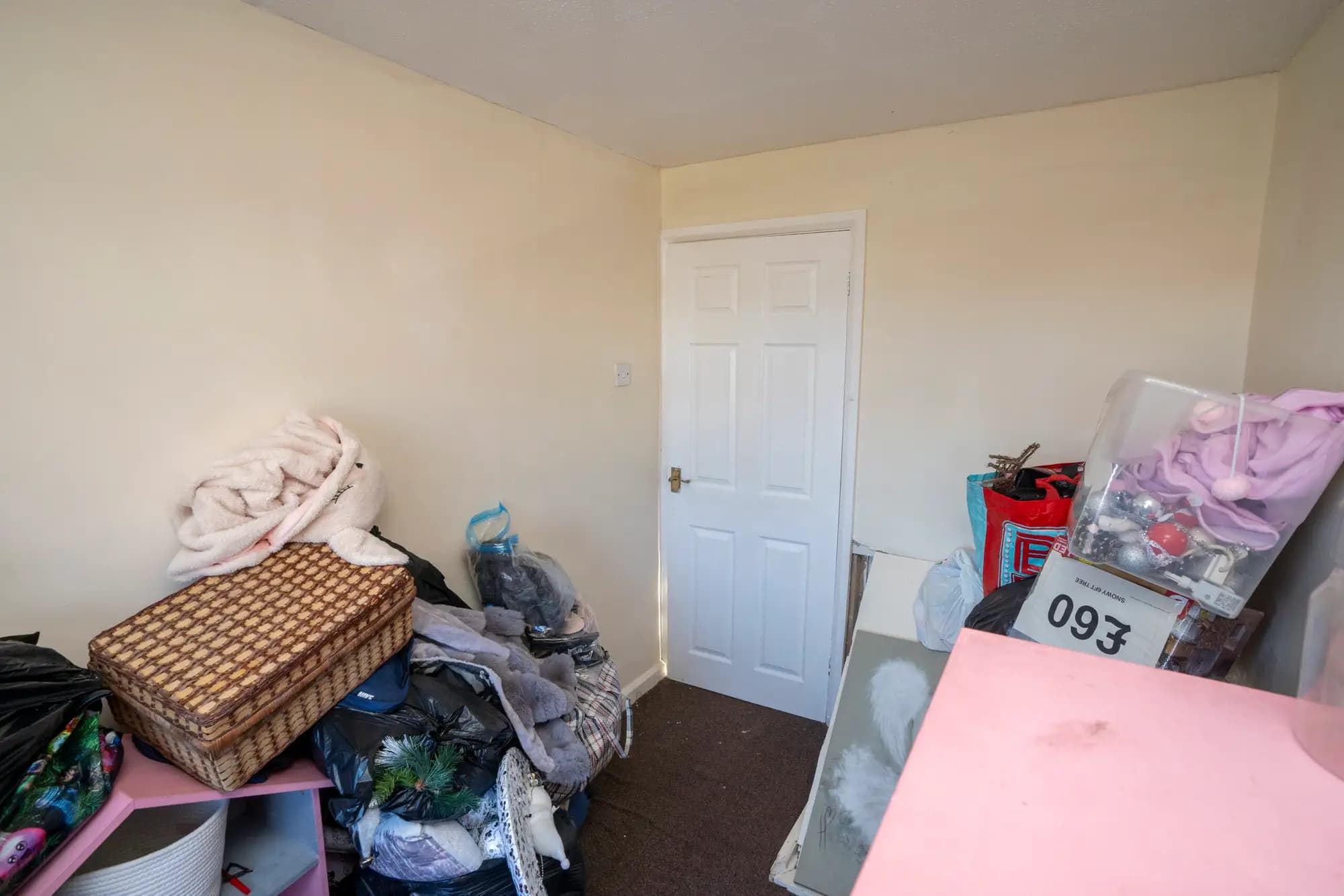 property photo 13 of 28