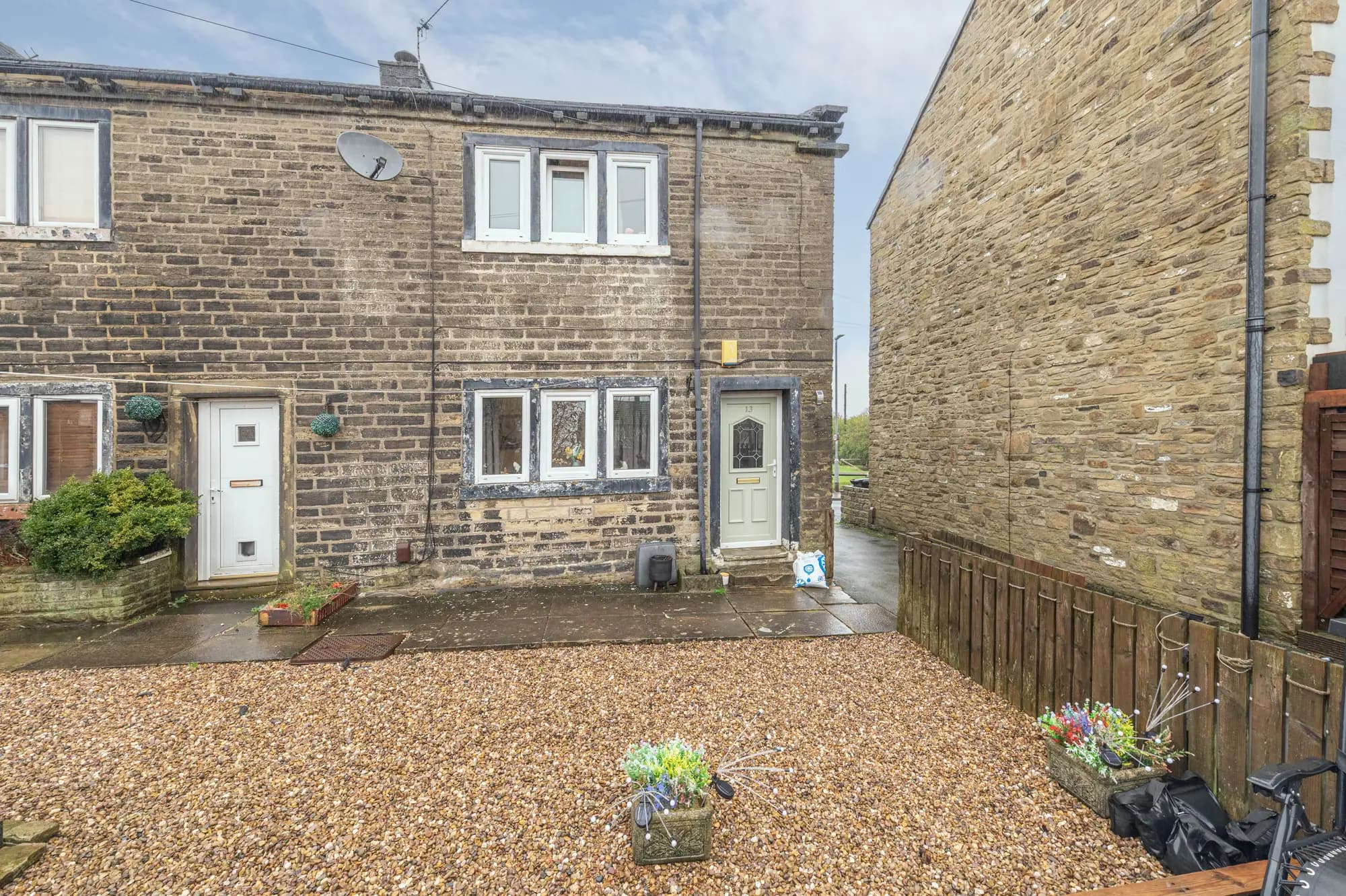 property photo 16 of 17