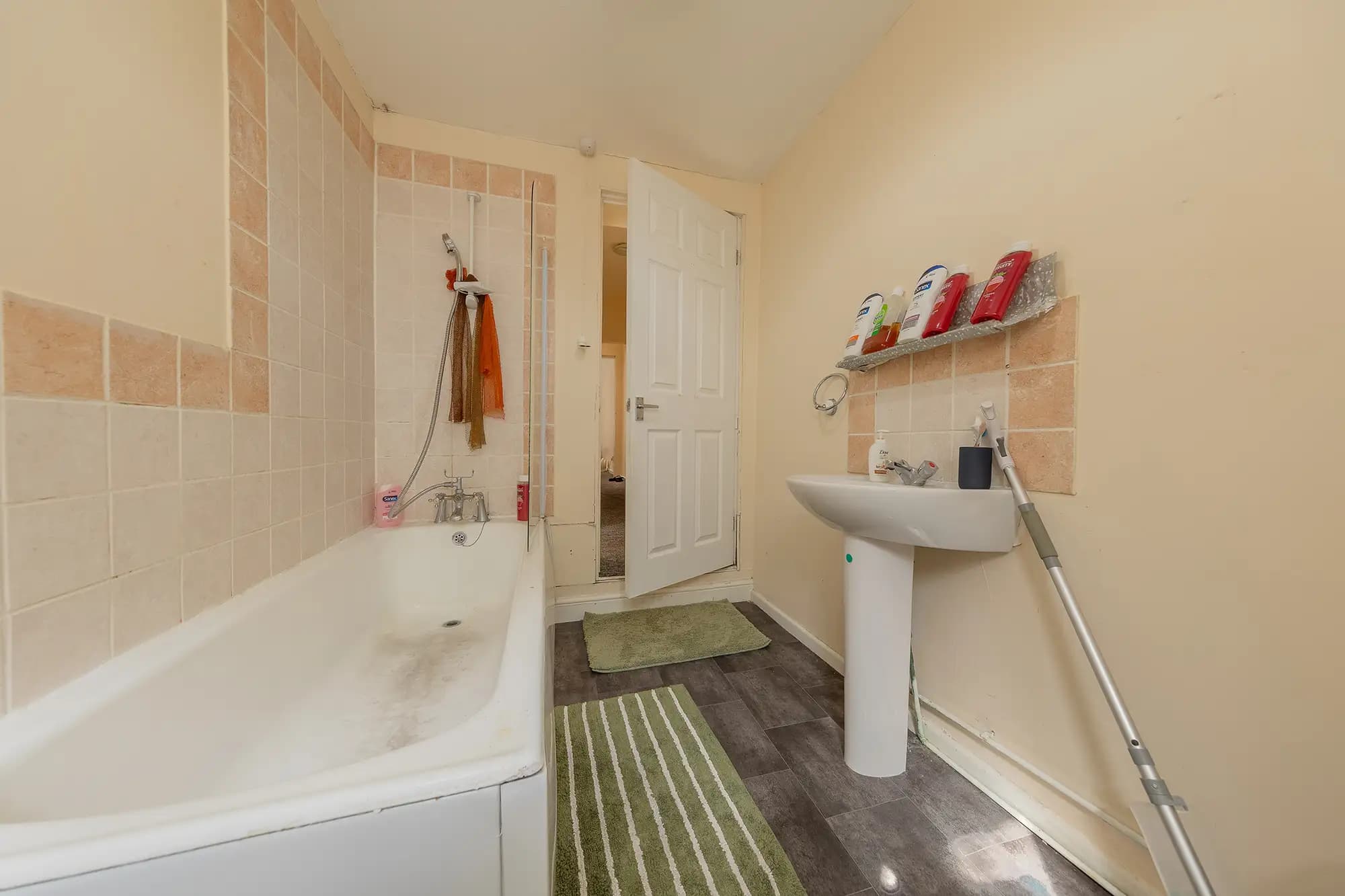 property photo 12 of 27