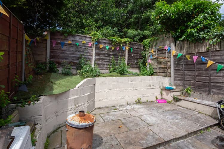 property photo 18 of 23