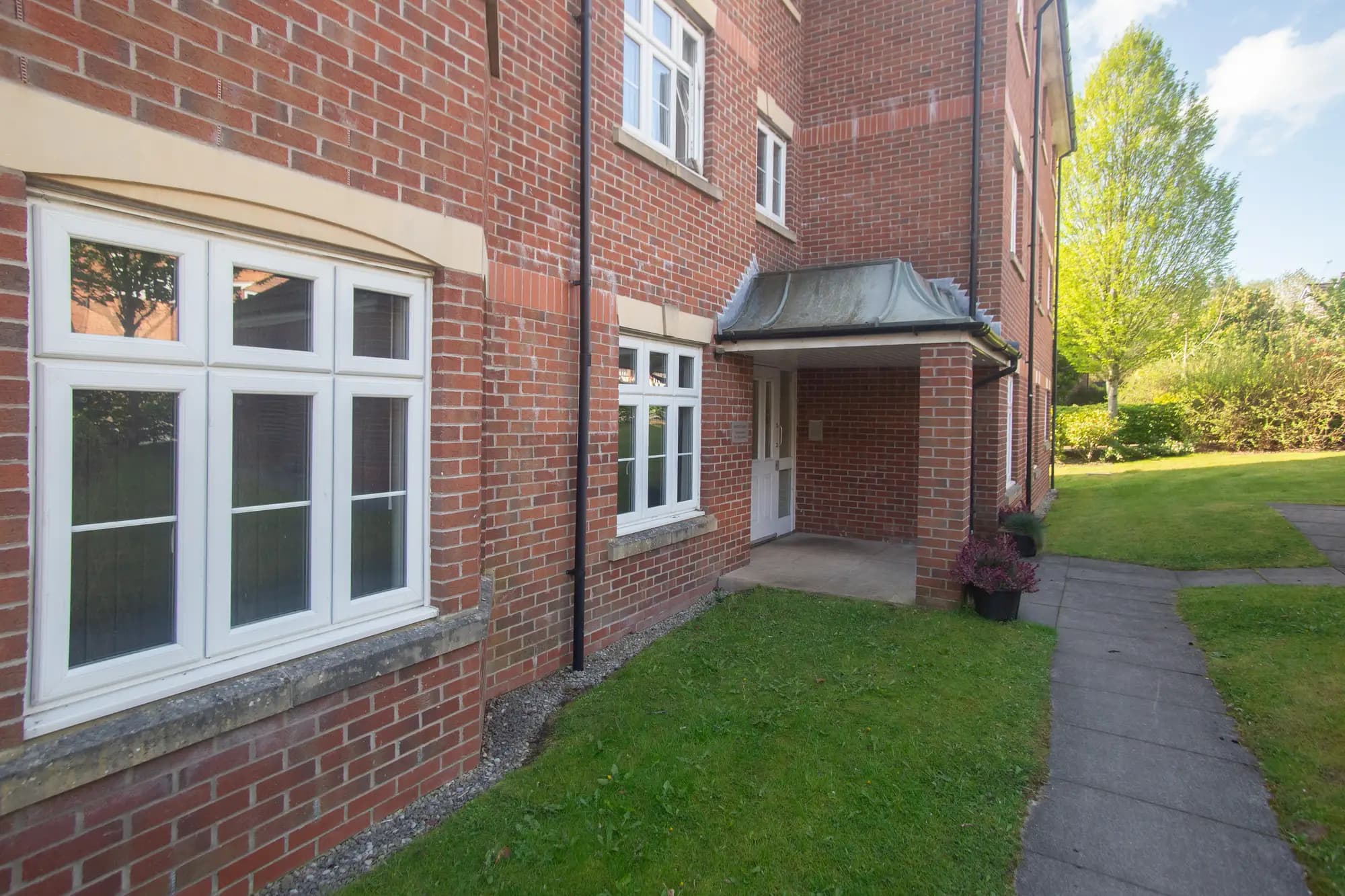 property photo 14 of 15