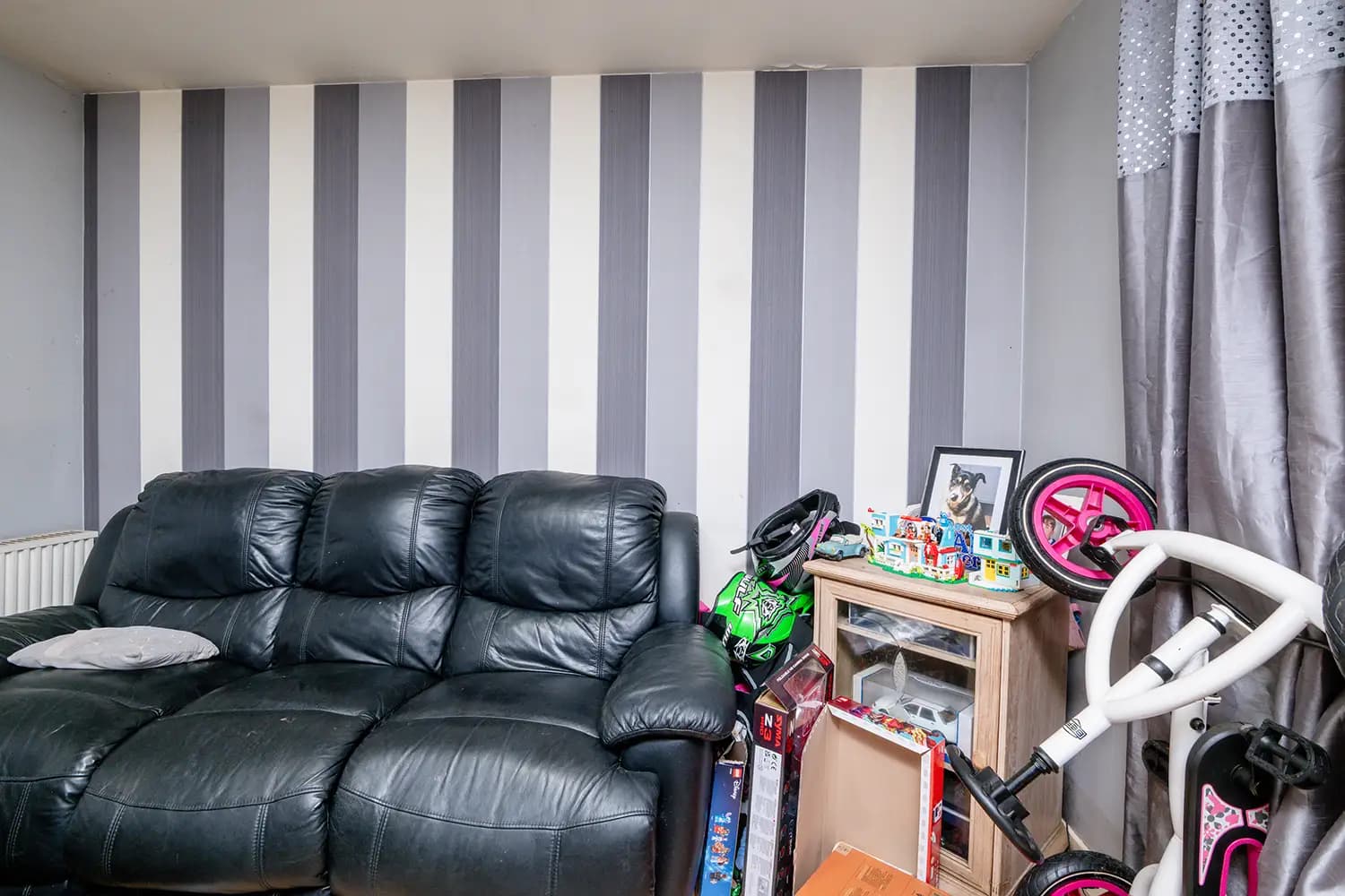 property photo 2 of 19