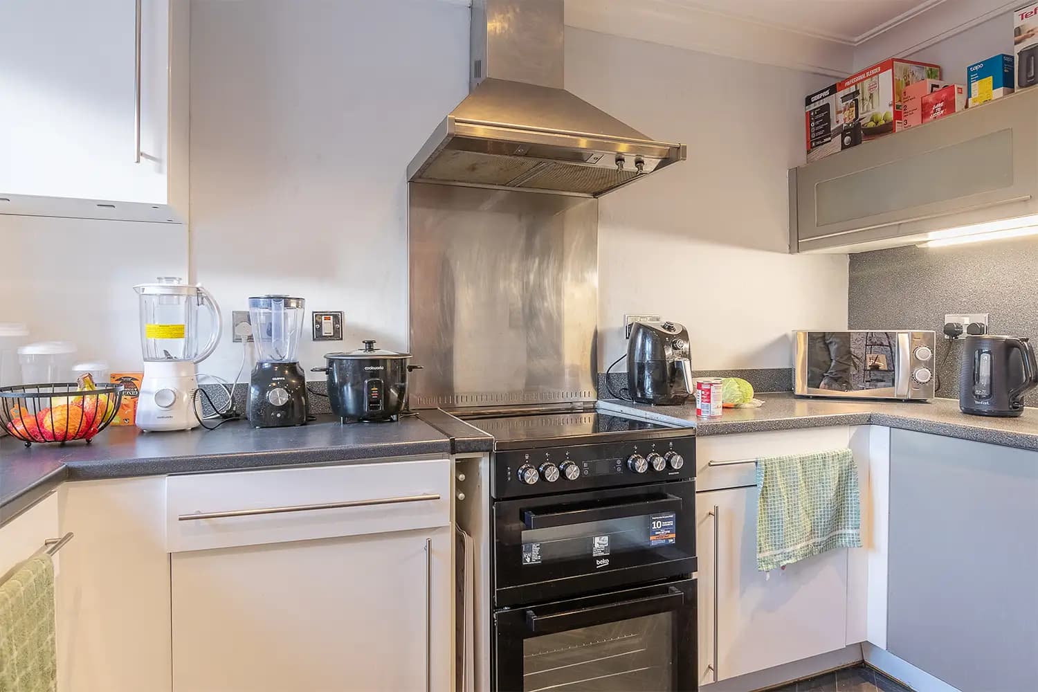 property photo 7 of 28