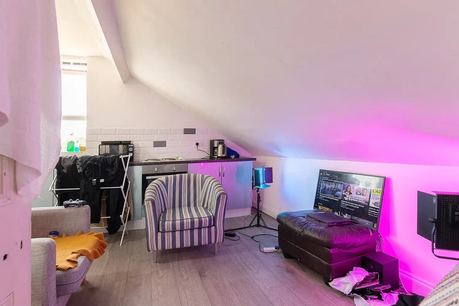 property photo 17 of 118