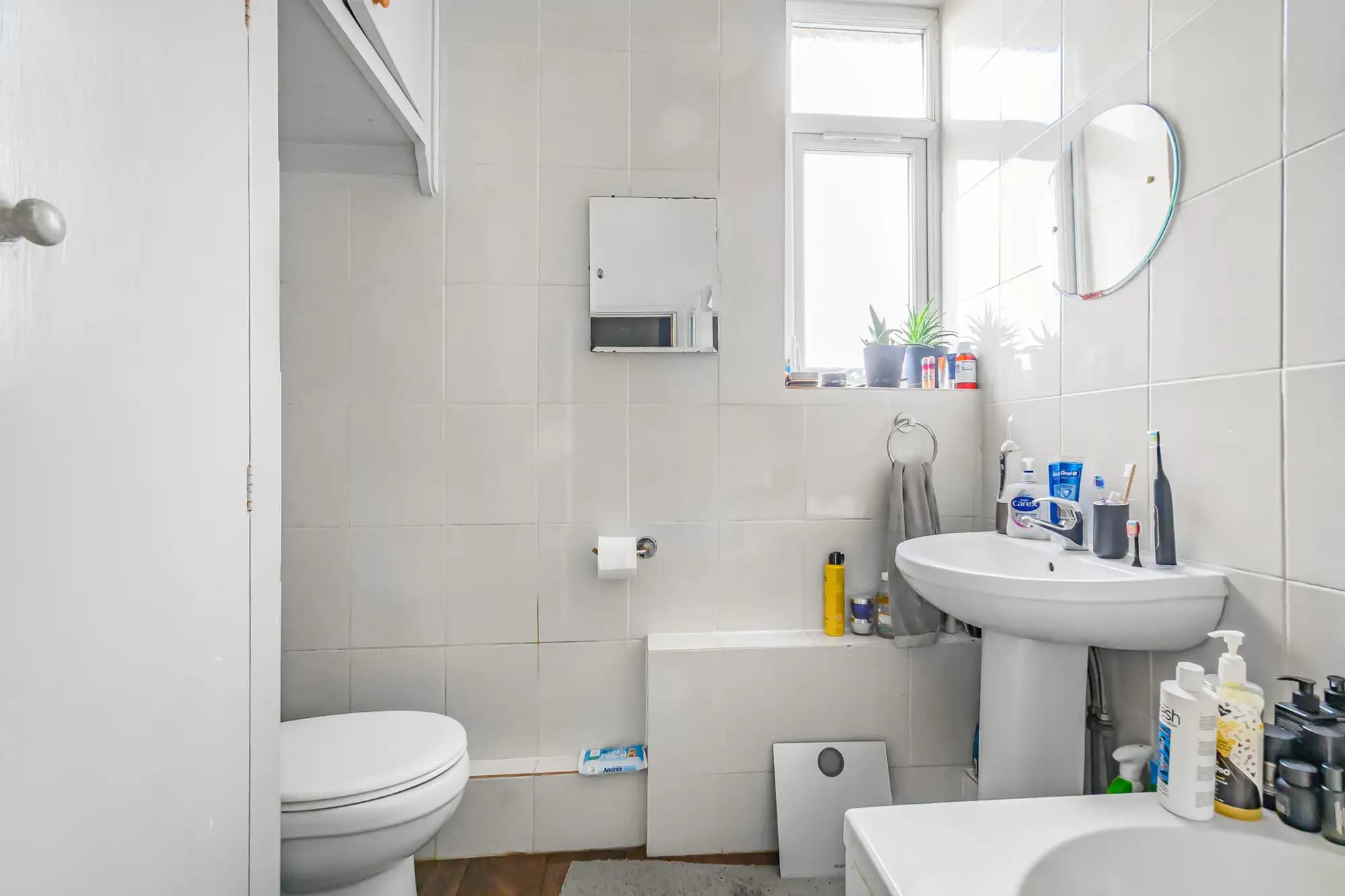 property photo 11 of 23