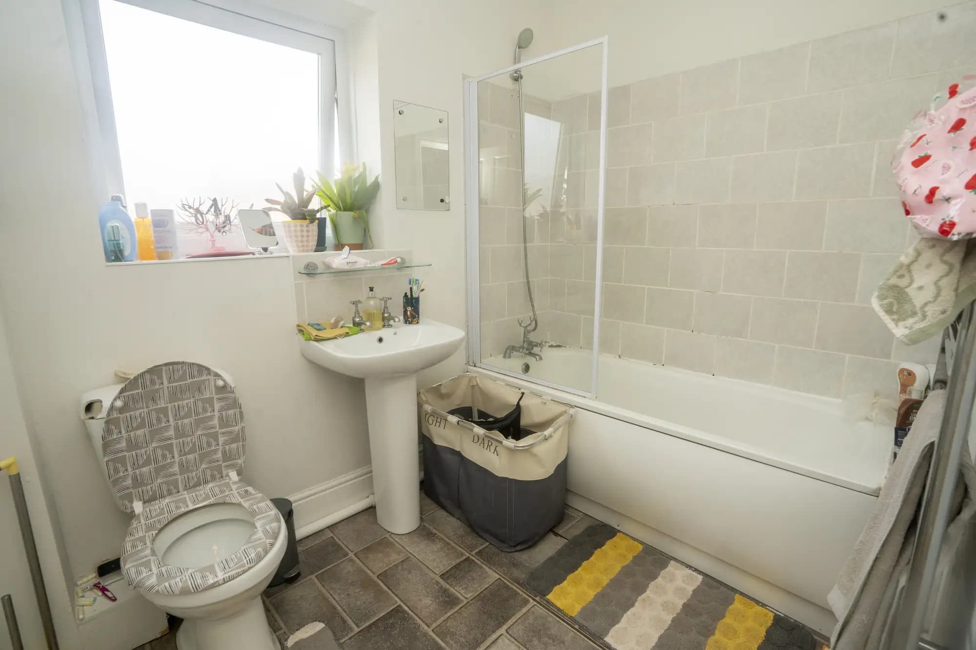 property photo 10 of 31