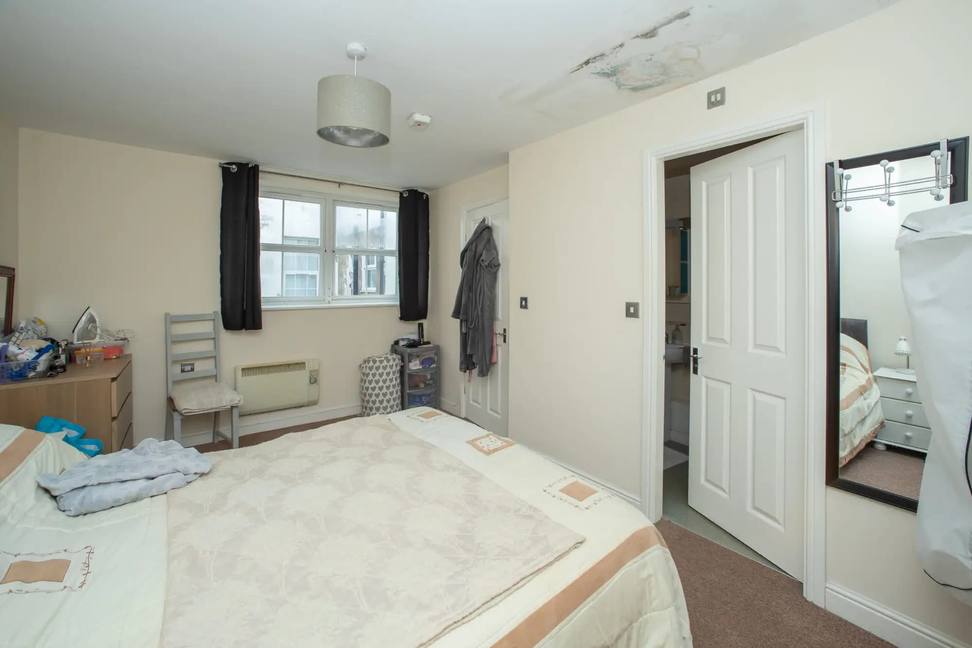 property photo 13 of 14