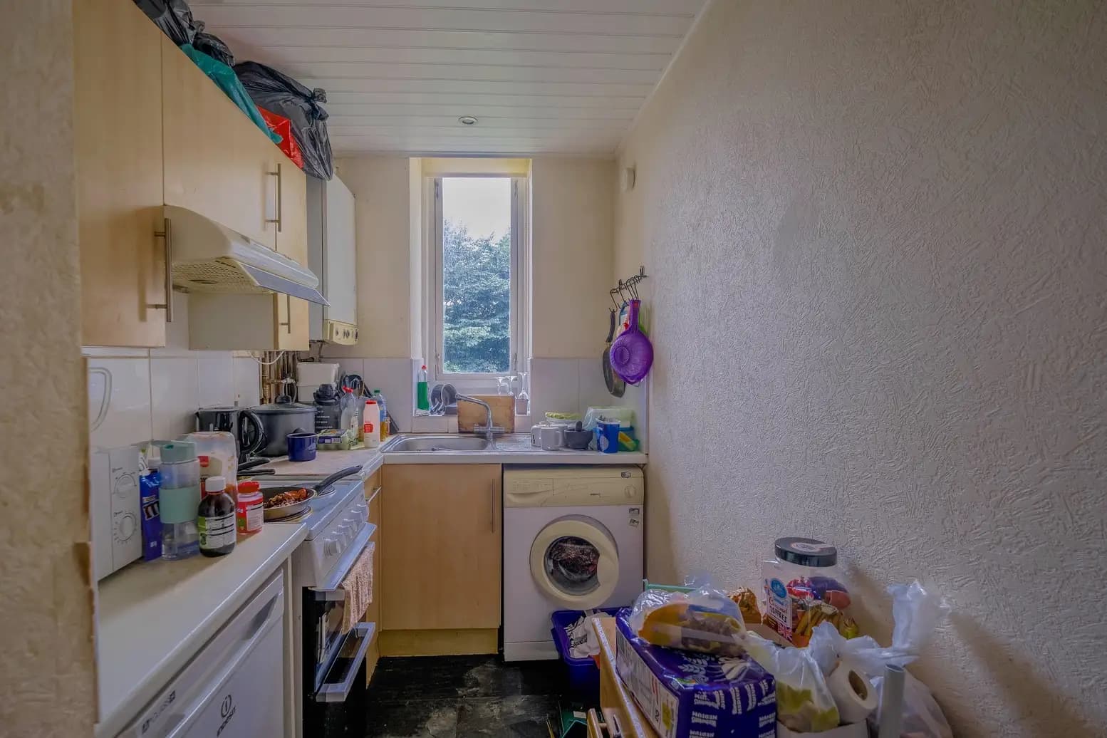 property photo 5 of 21
