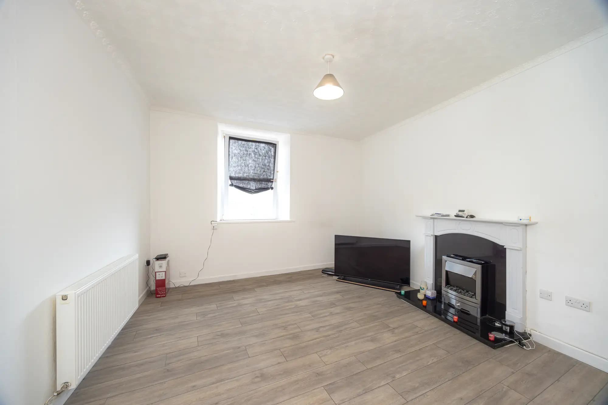 property photo 8 of 22