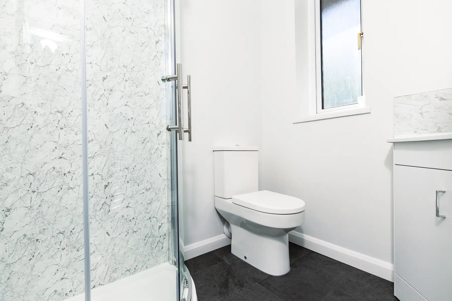 property photo 10 of 21