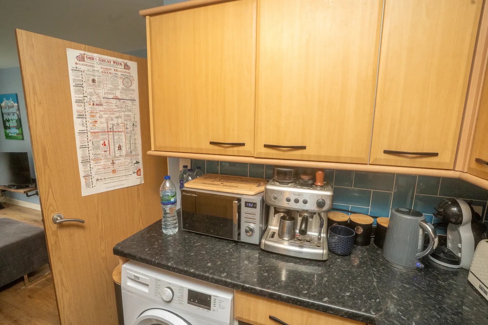 property photo 7 of 16