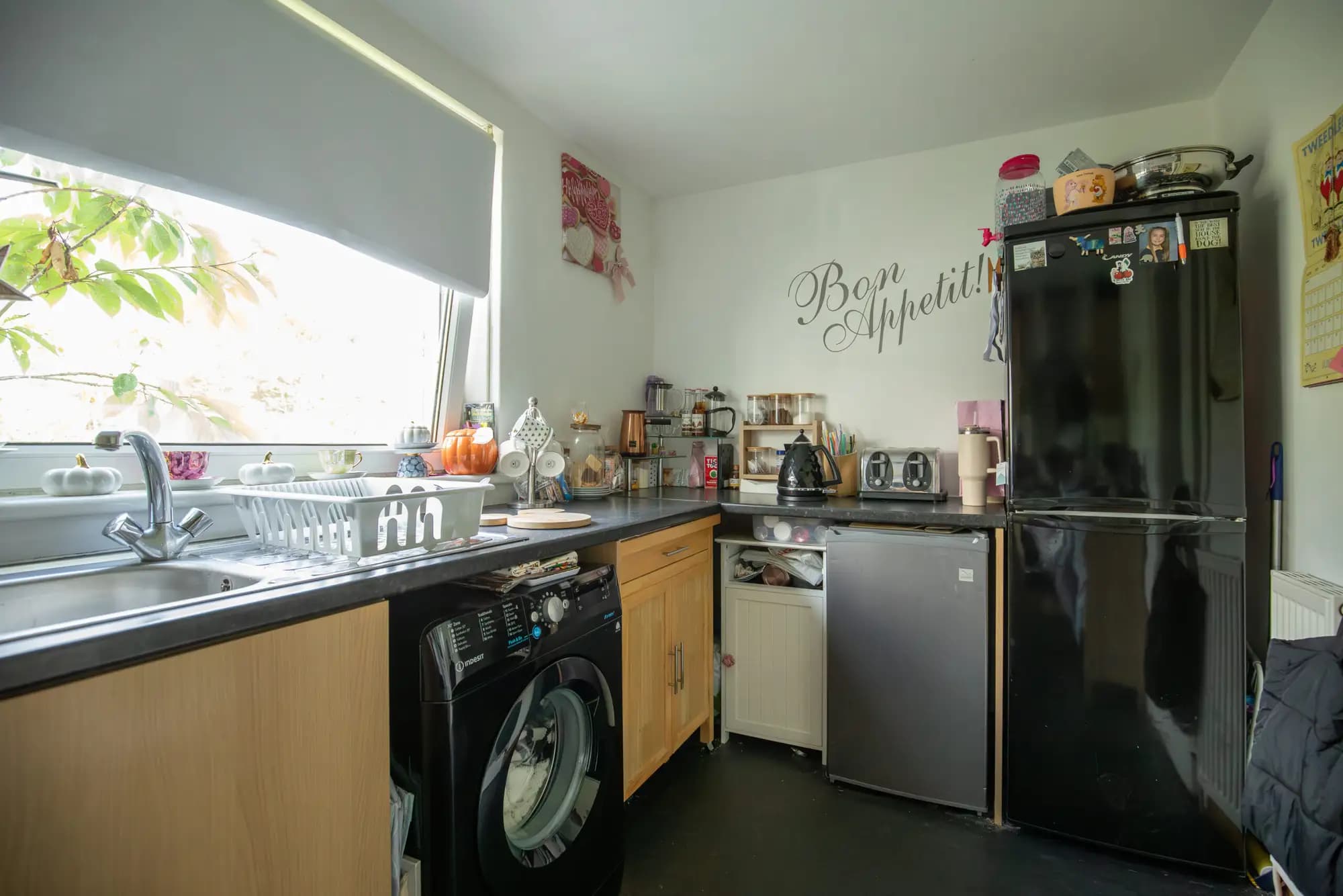 property photo 6 of 21