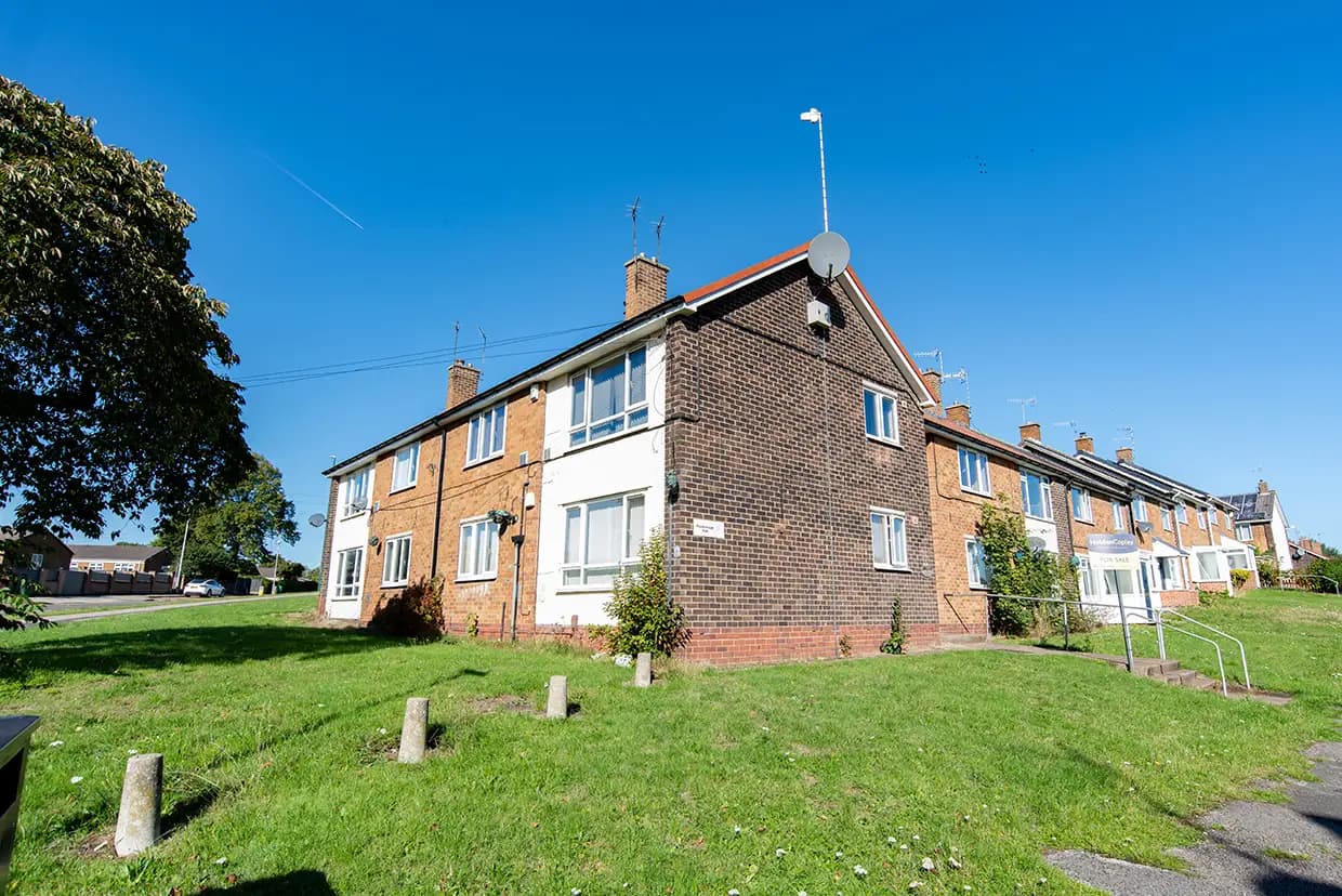 property photo 16 of 17